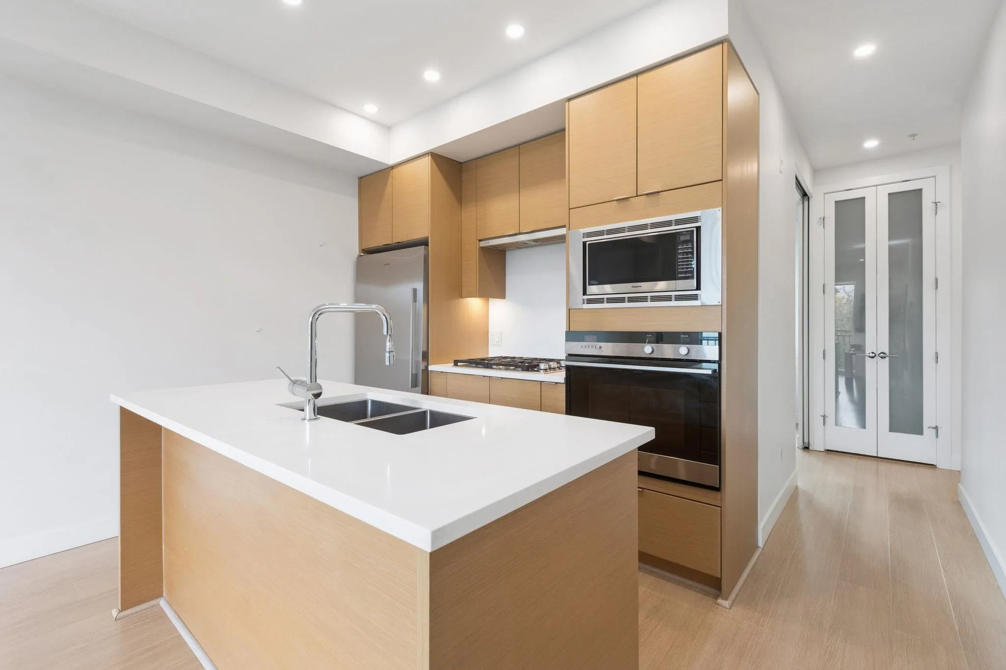 309 2528 Collingwood Street