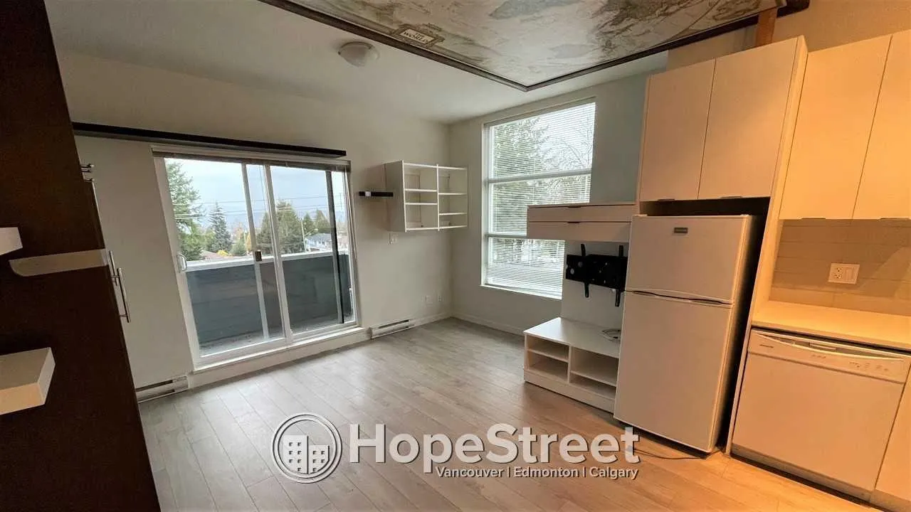 405 13678 Grosvenor Road