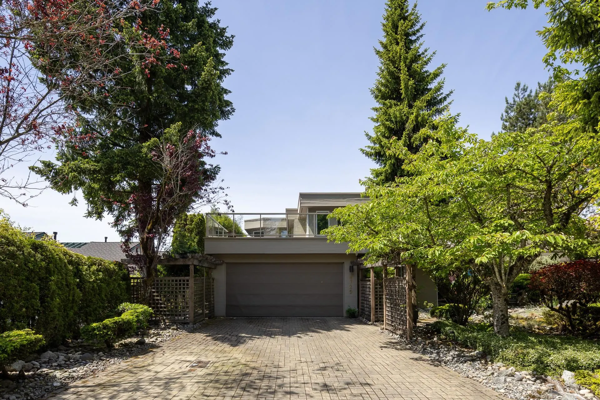 4729 Woodburn Road