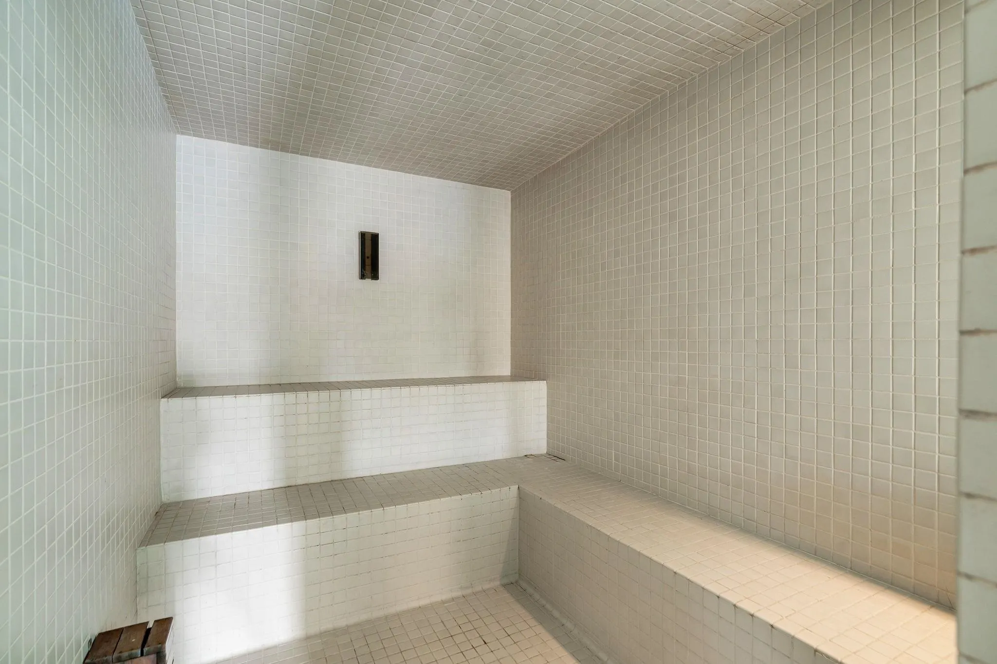 1503 323 Jervis Street