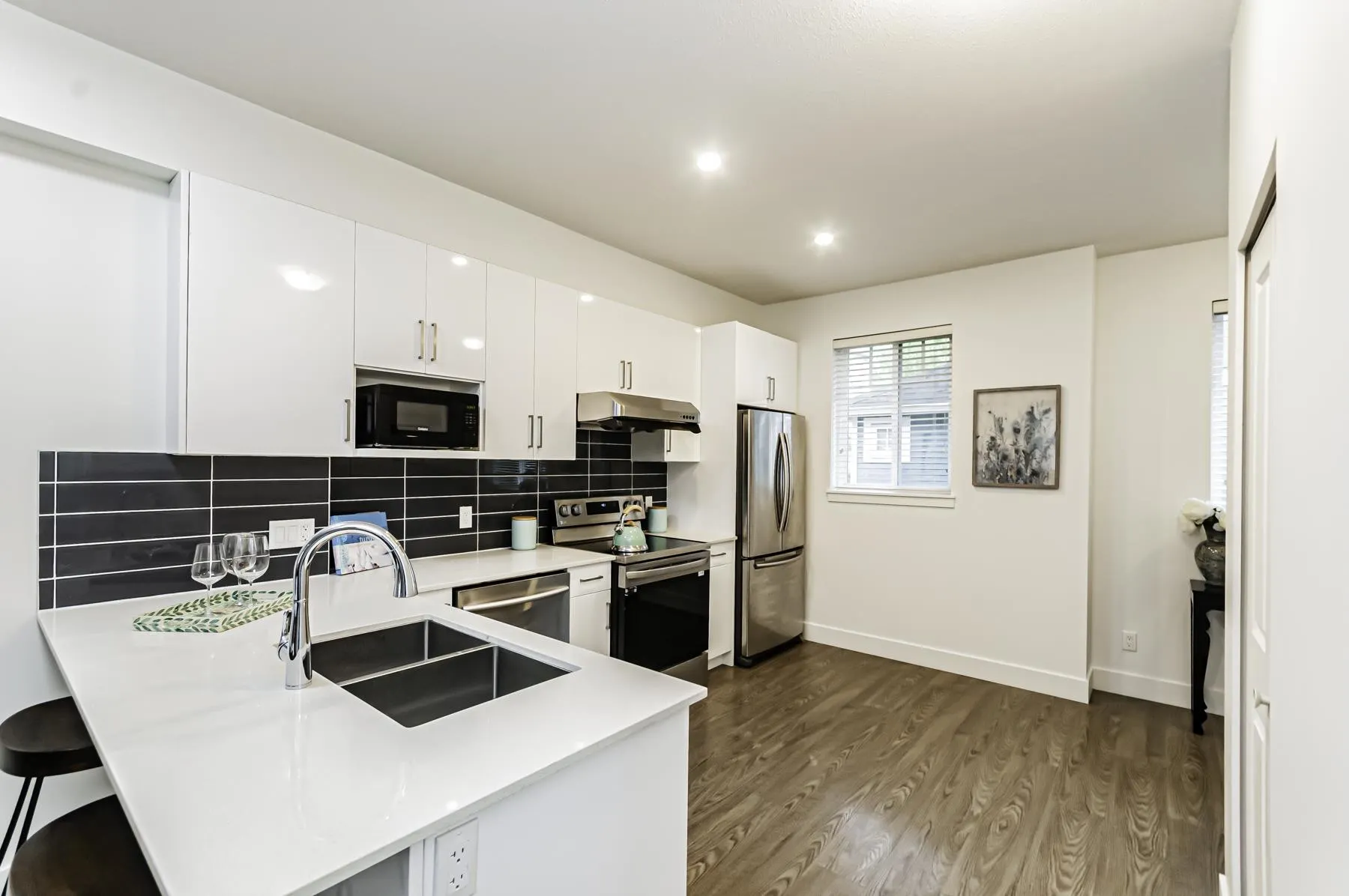 8 9780 General Currie Road