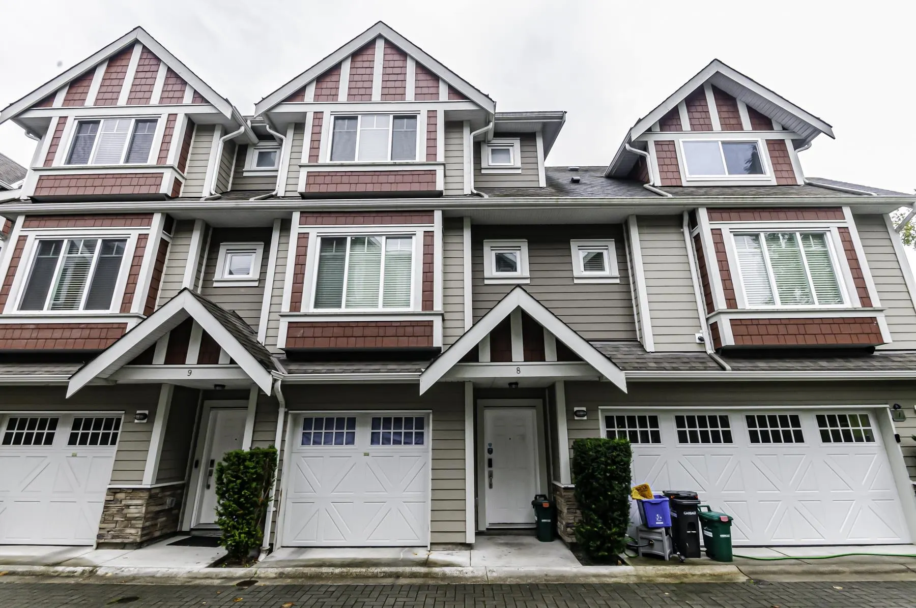 8 9780 General Currie Road