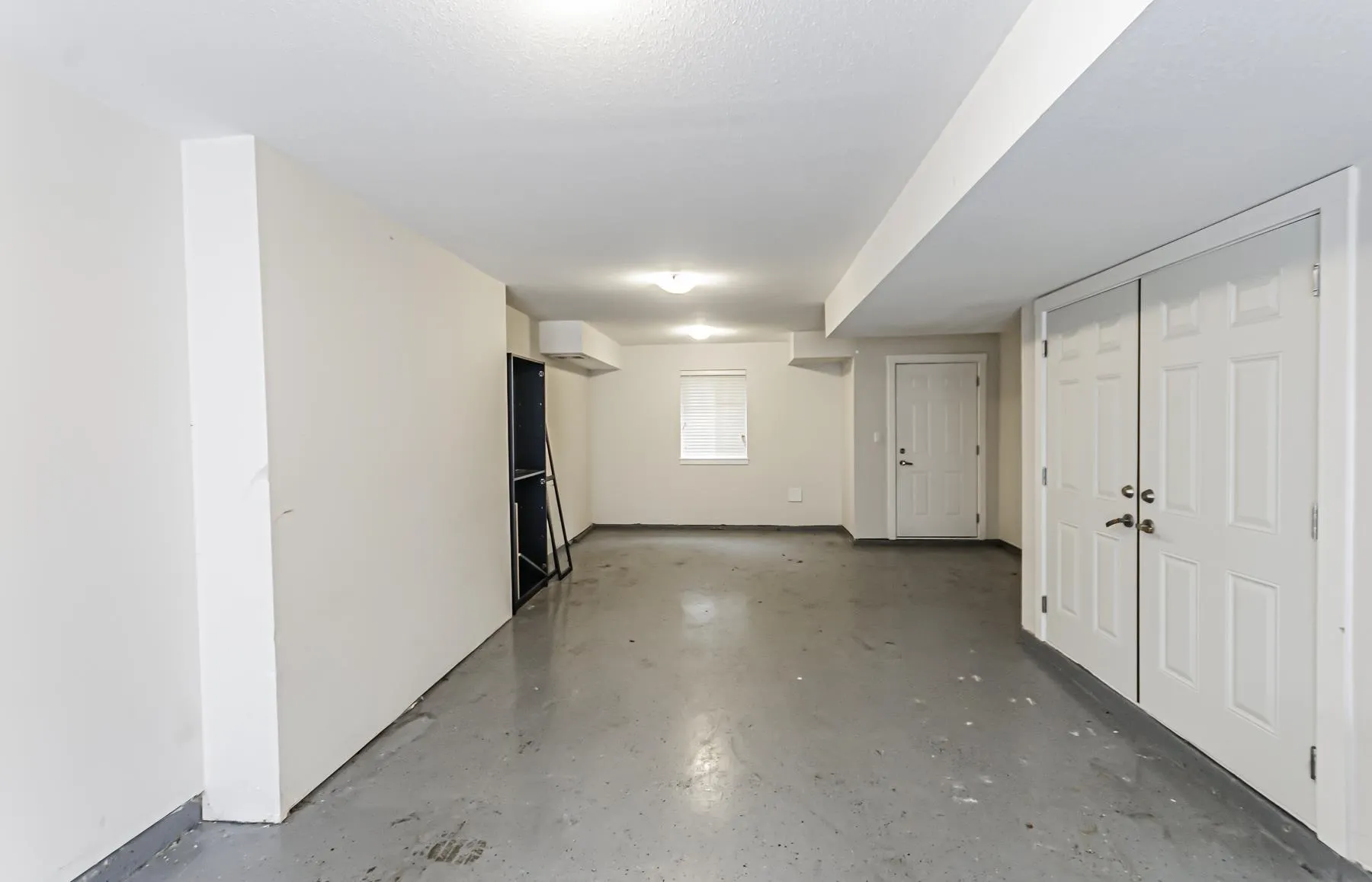 8 9780 General Currie Road