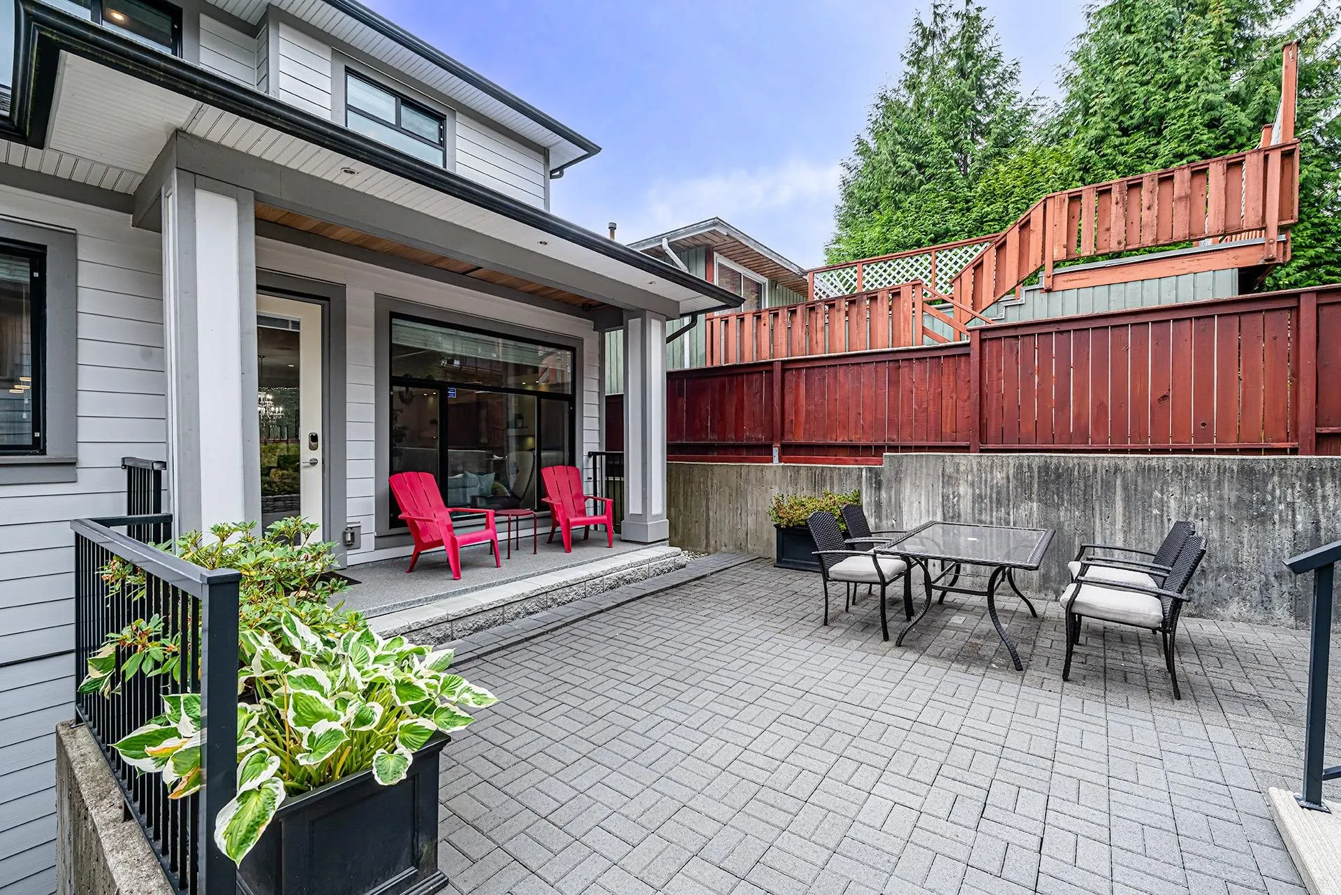 1370 Ross Road