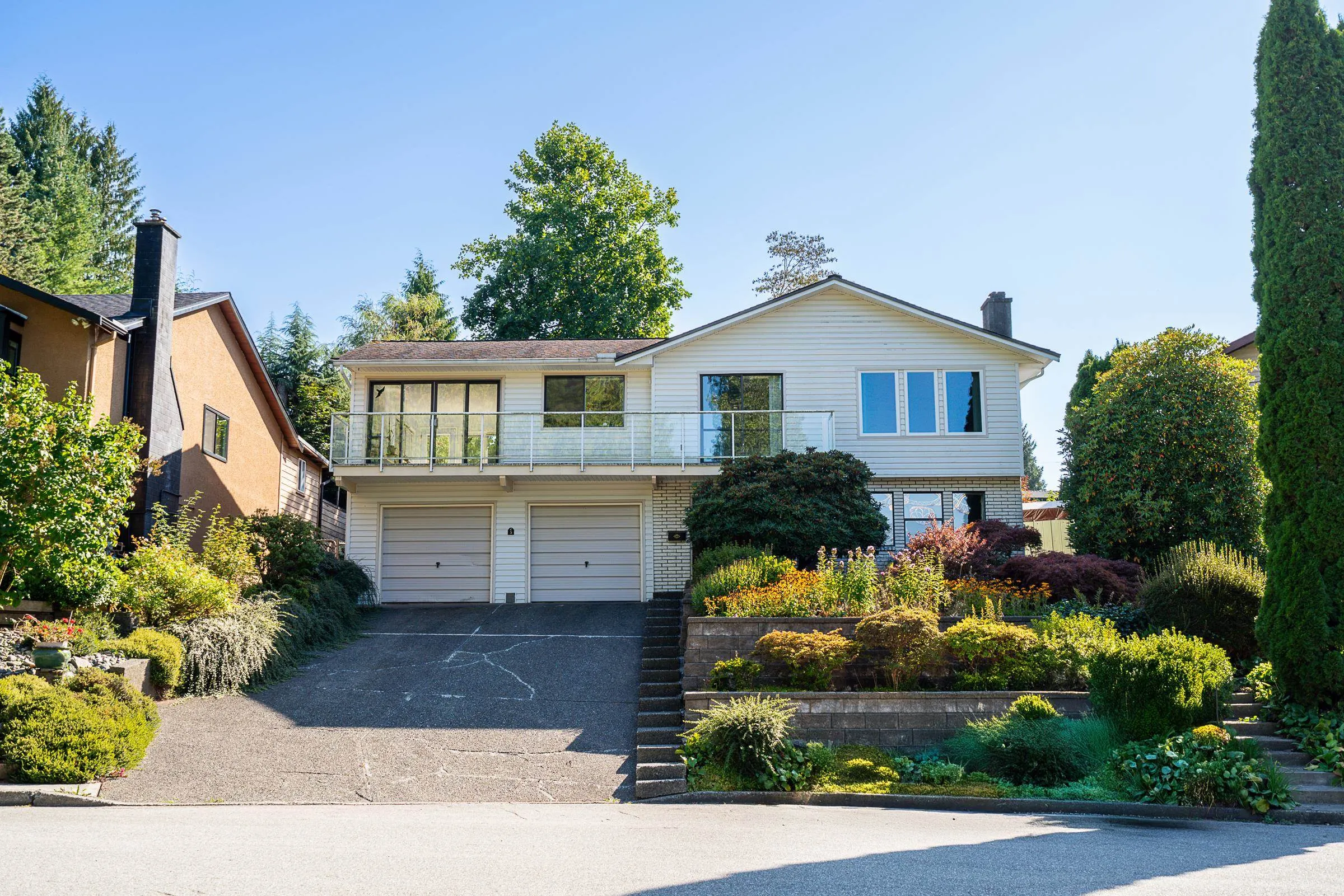 5 Tuxedo Place