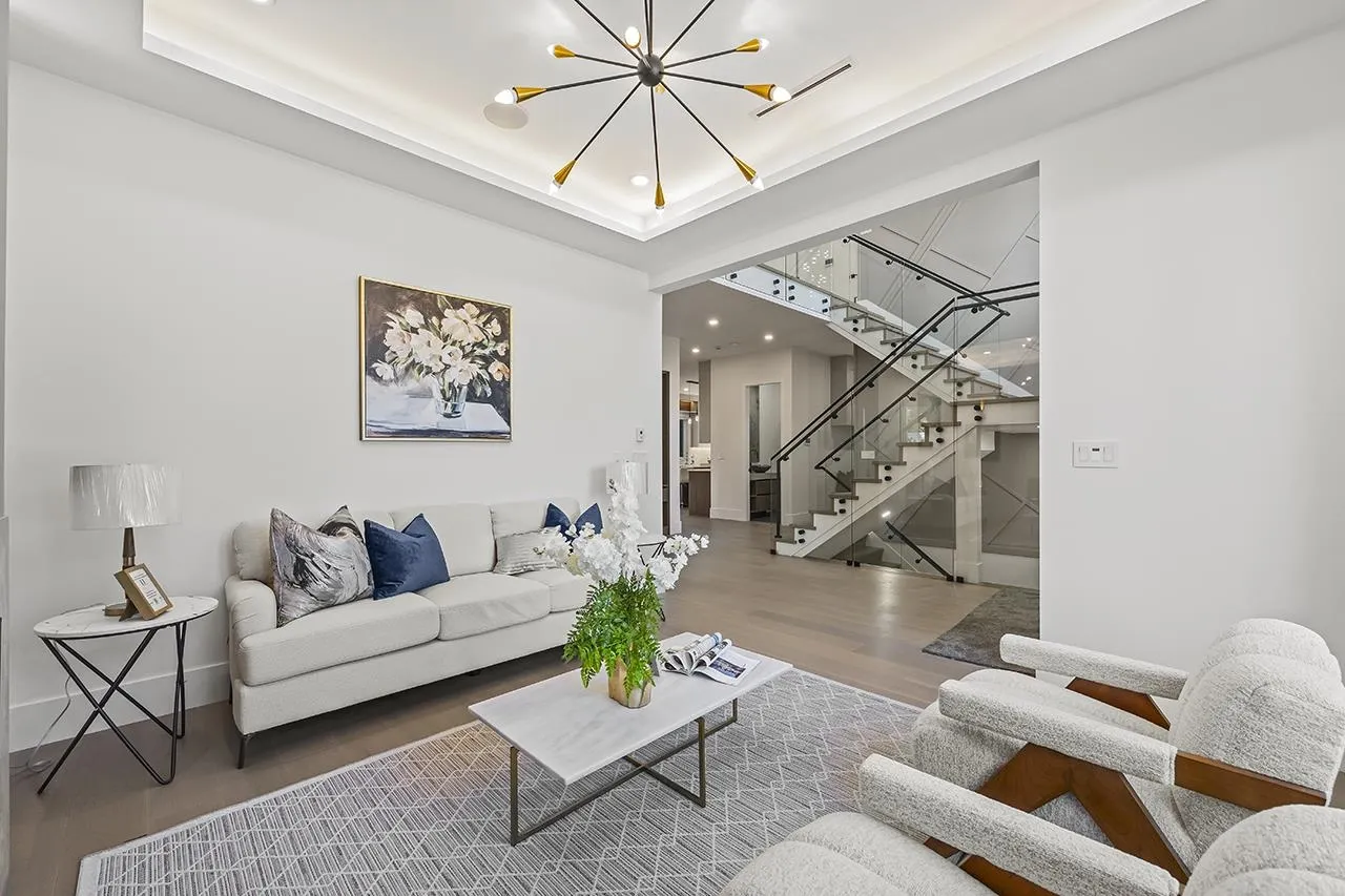 687 Folsom Street