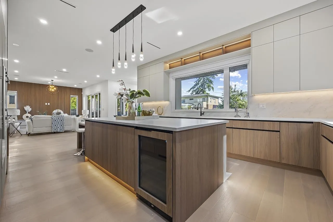 687 Folsom Street