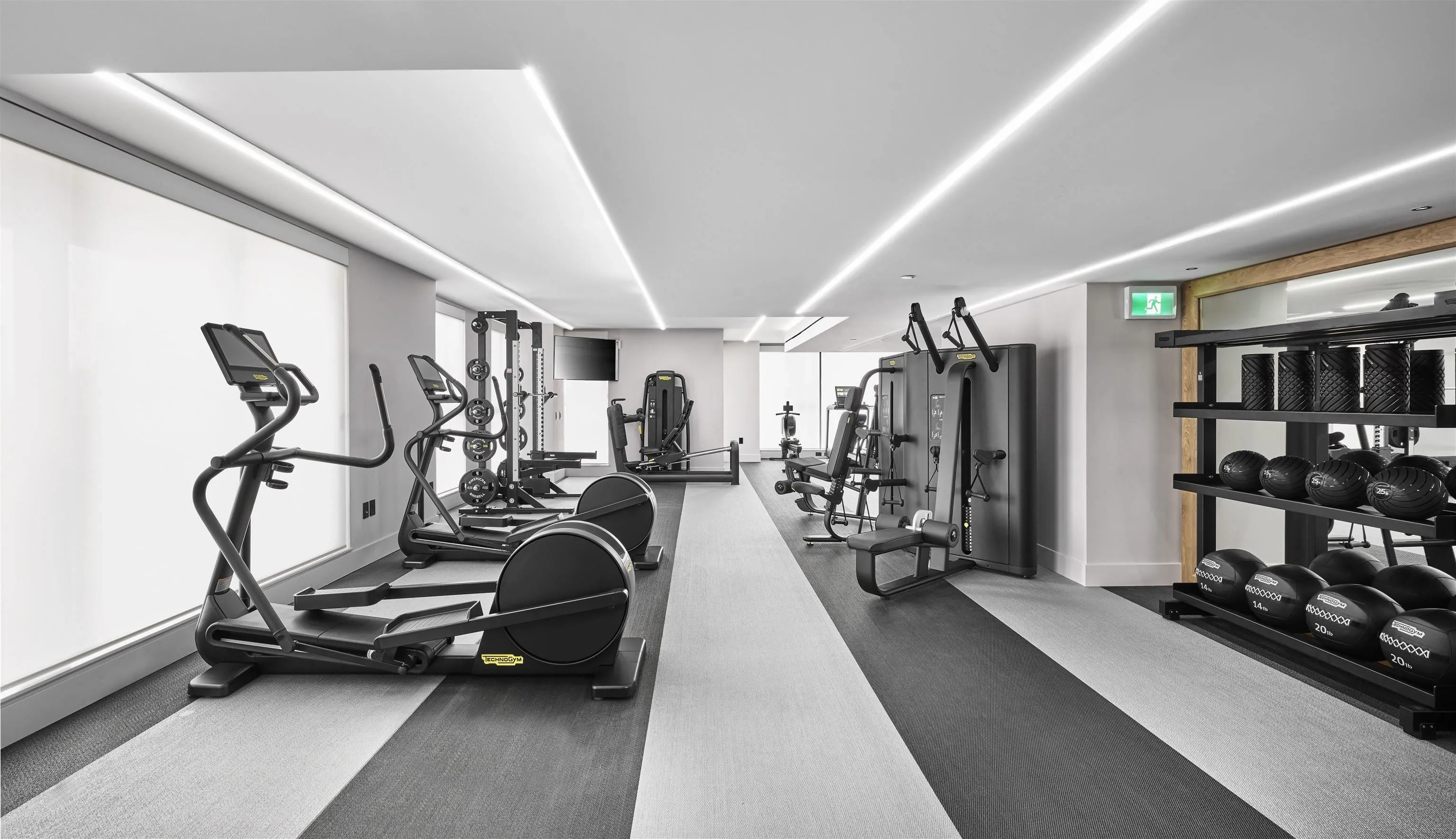 1304 1482 Robson Street