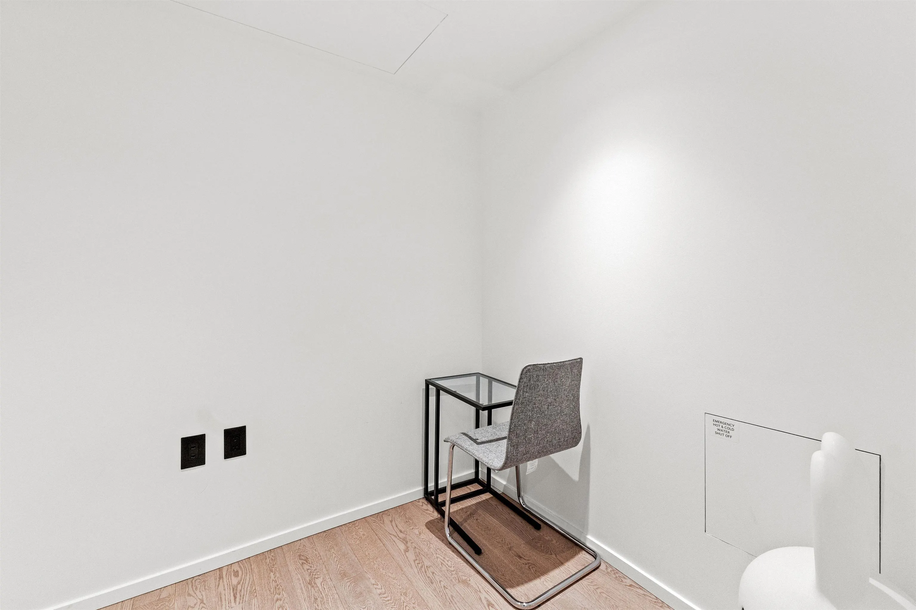 1304 1482 Robson Street