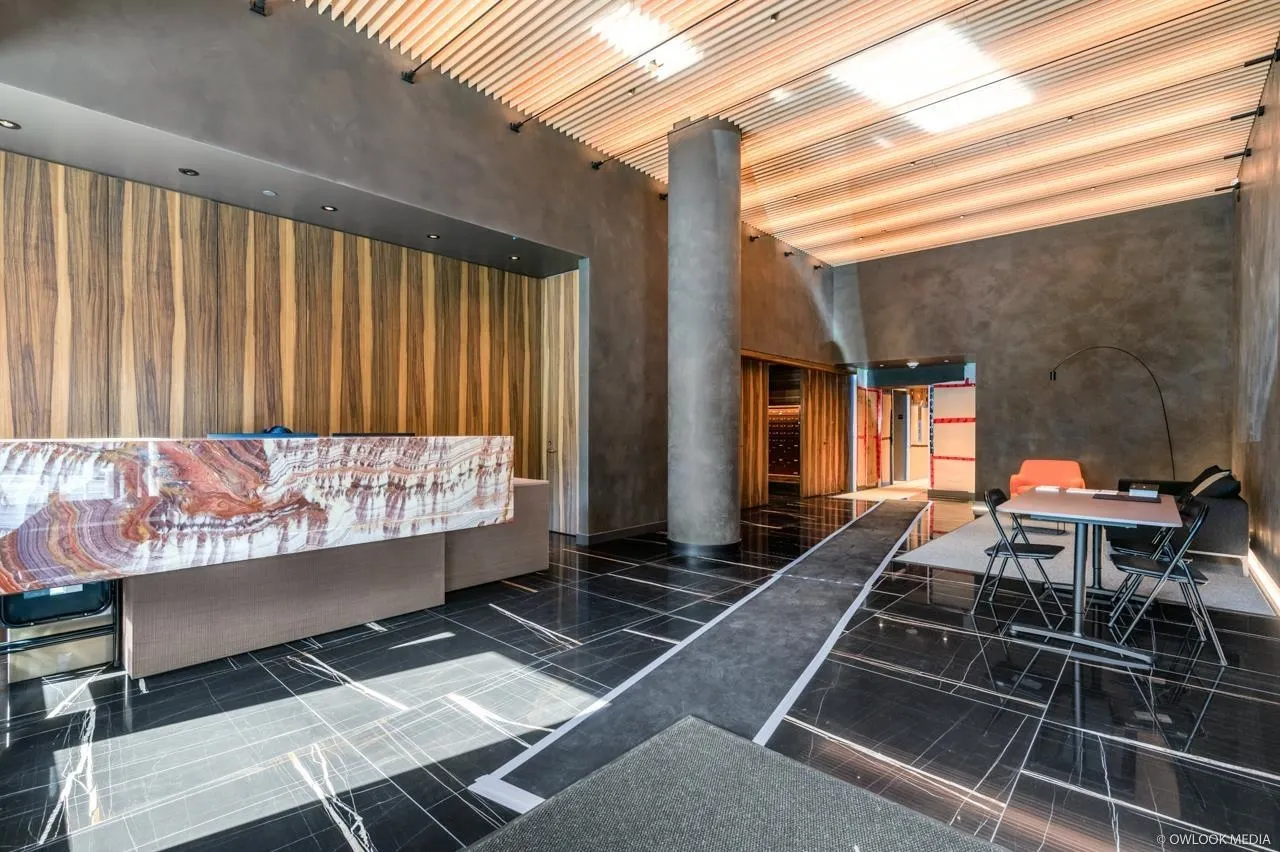 1304 1482 Robson Street