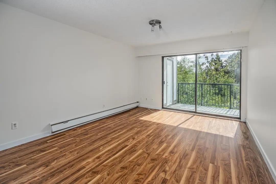 312 8760 No. 1 Road