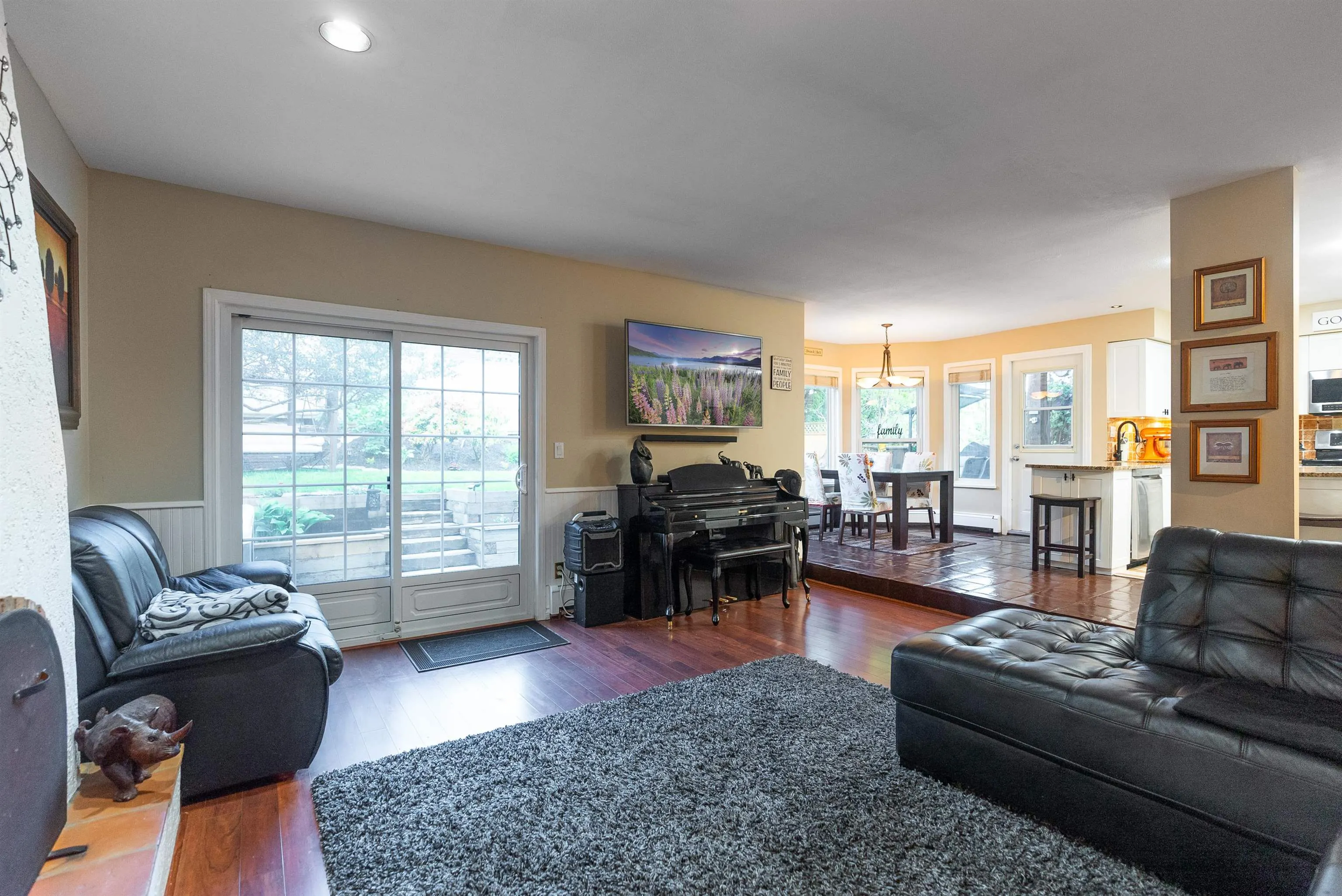 318 Roche Point Drive