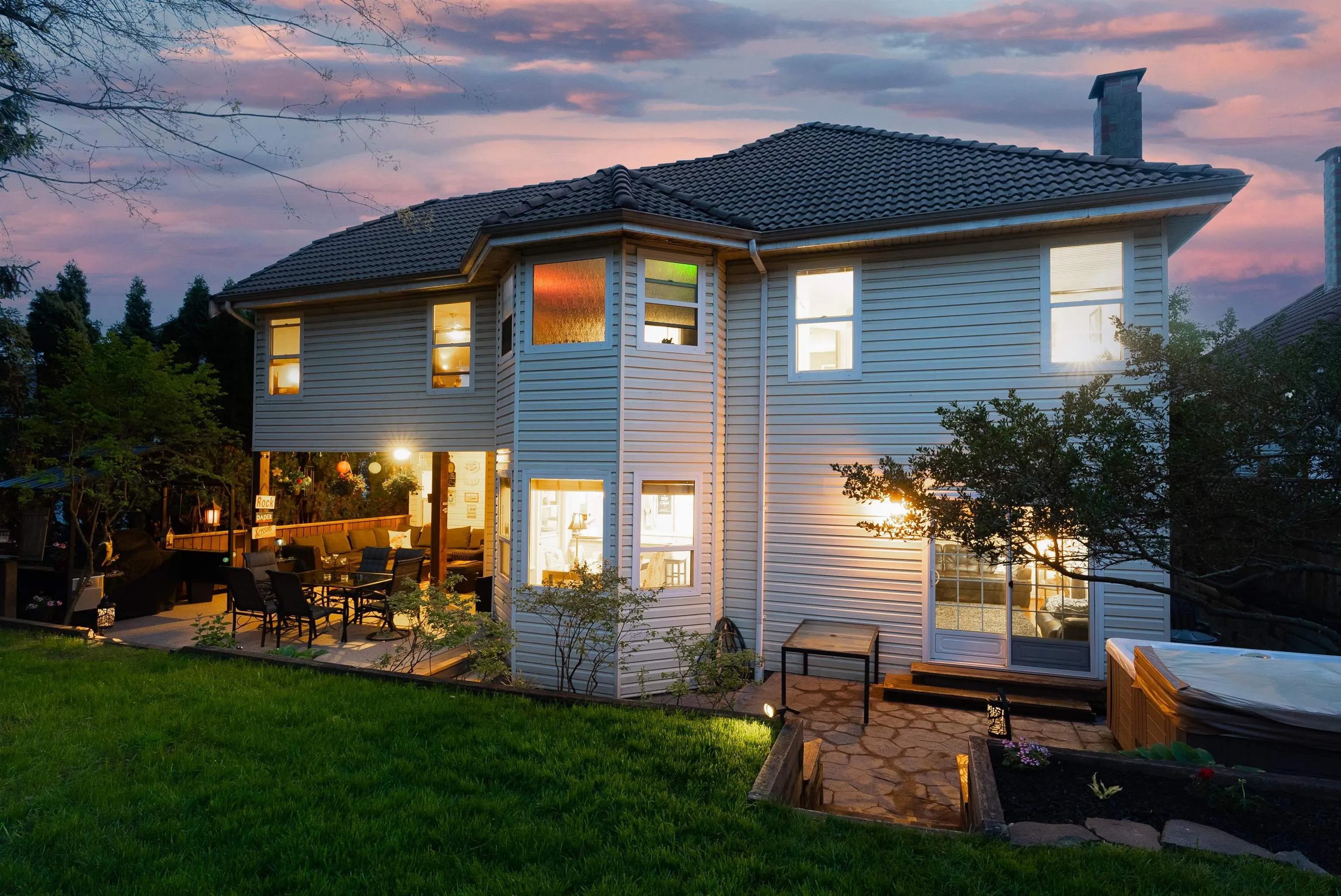 318 Roche Point Drive