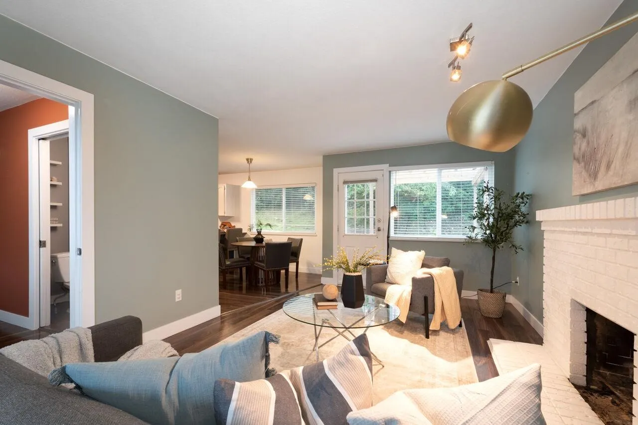 3164 Pier Drive