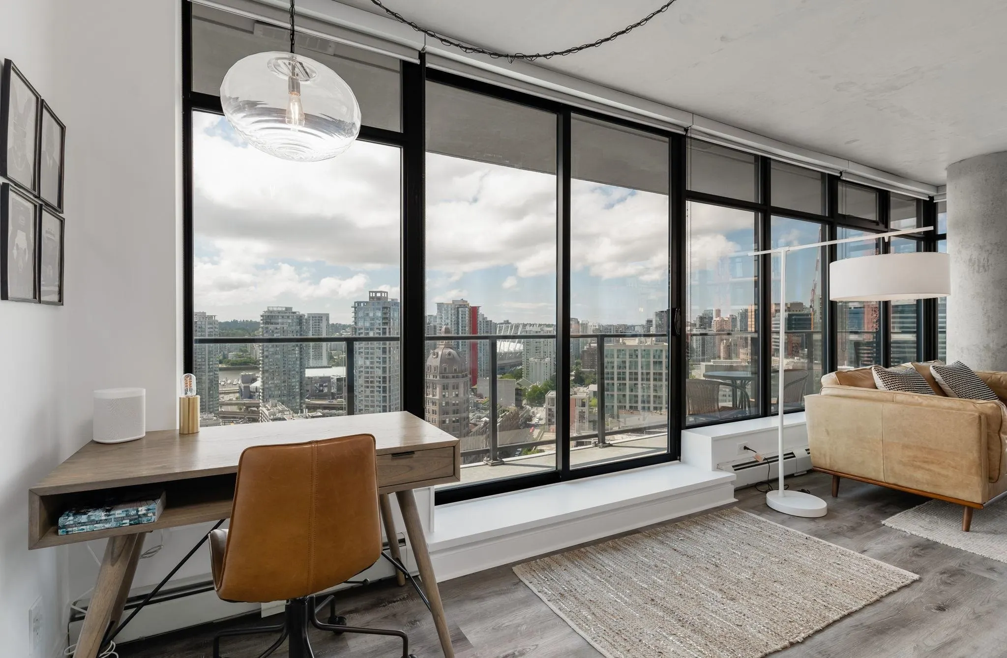 2705 108 W Cordova Street