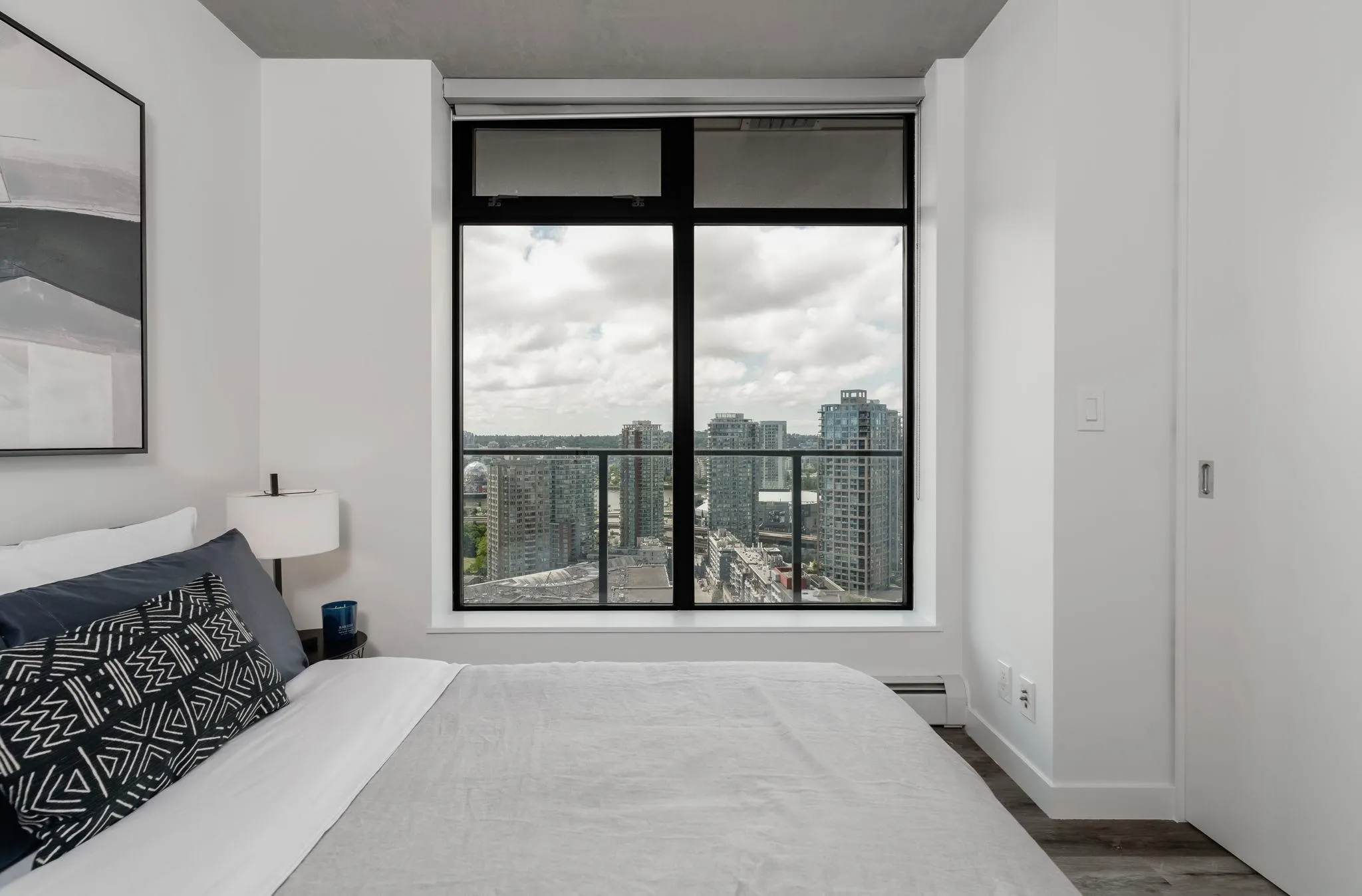 2705 108 W Cordova Street