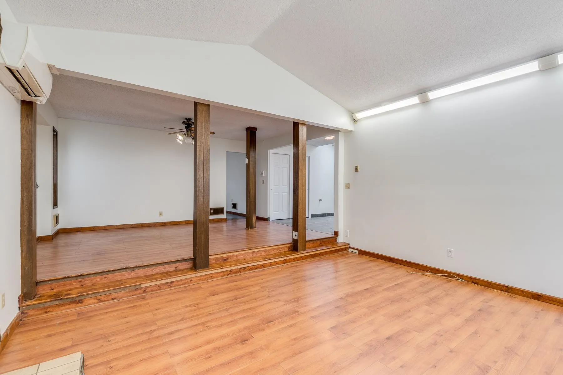 11734 Alderwood Crescent