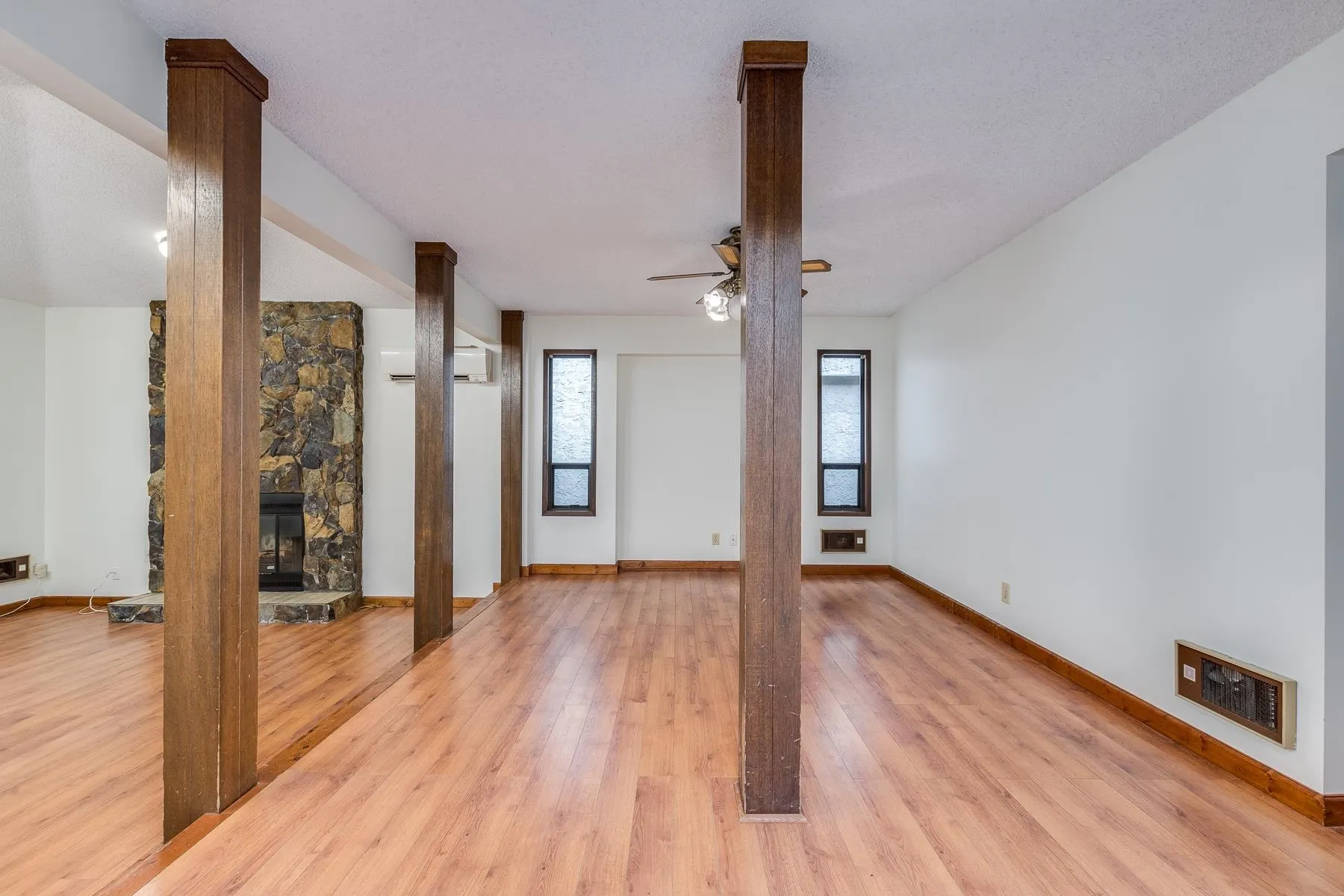 11734 Alderwood Crescent