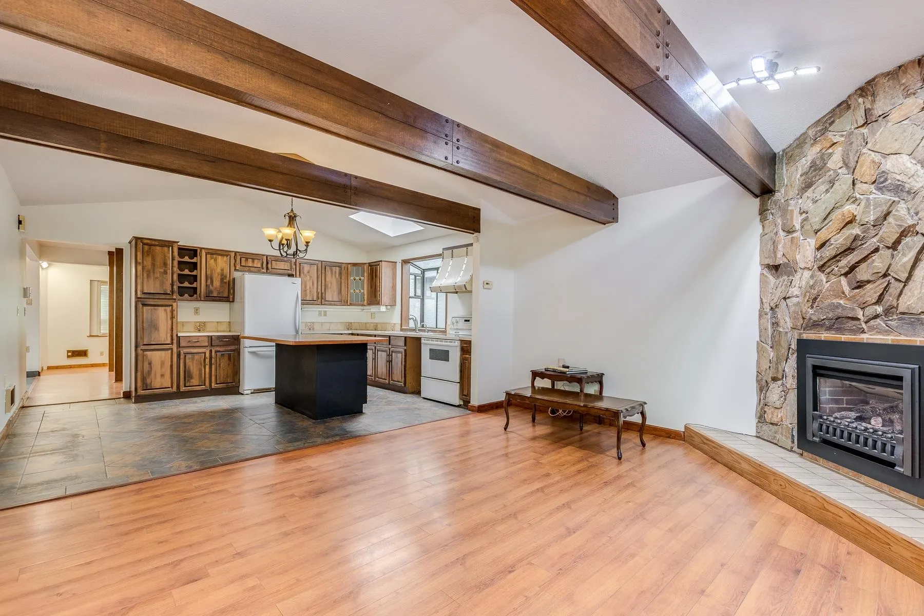 11734 Alderwood Crescent