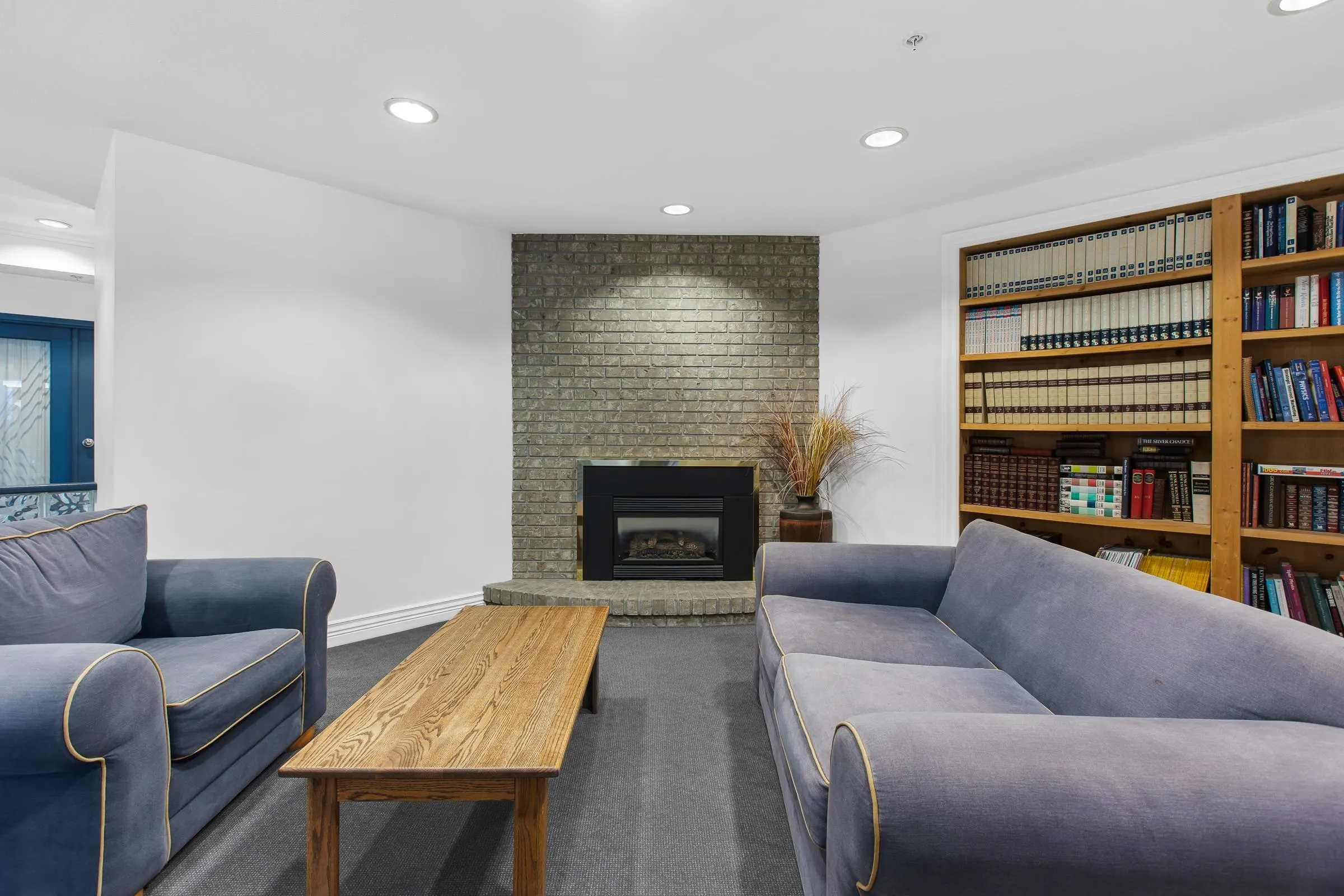 202 20237 54 Avenue
