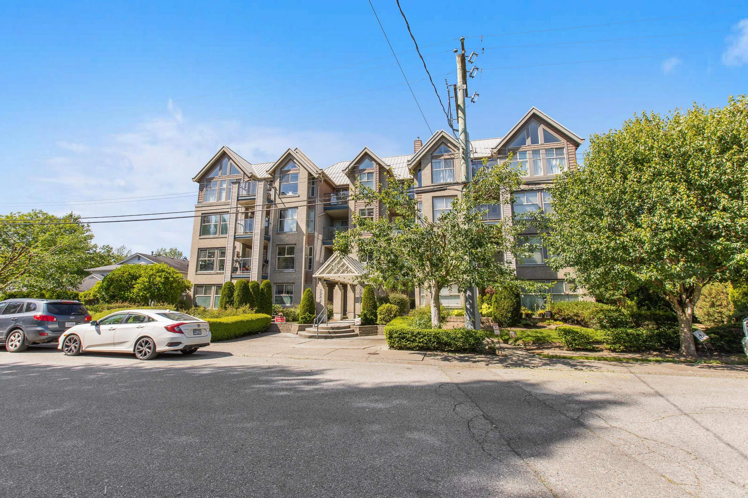 202 20237 54 Avenue