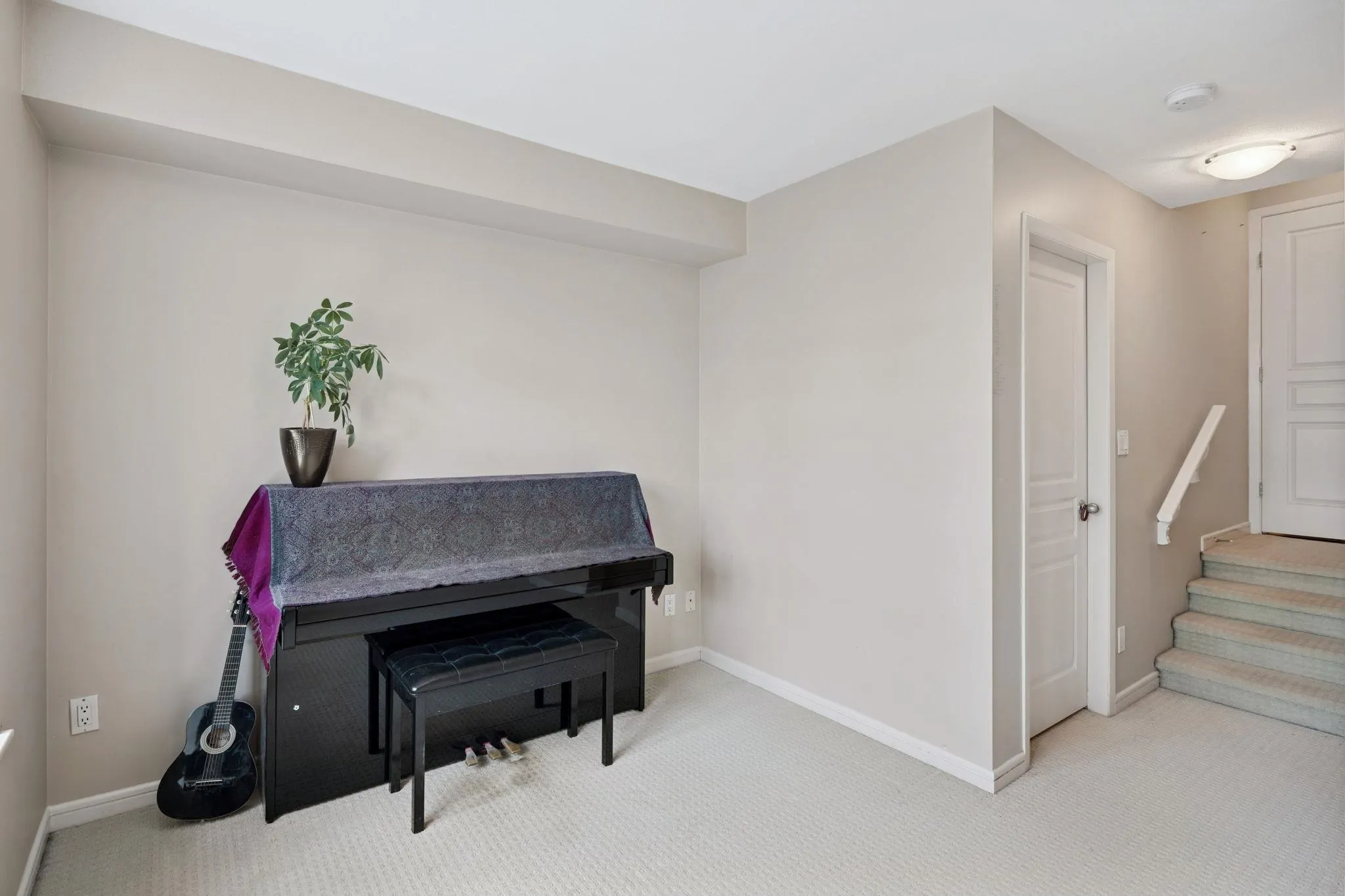 311 3727 W 10th Avenue