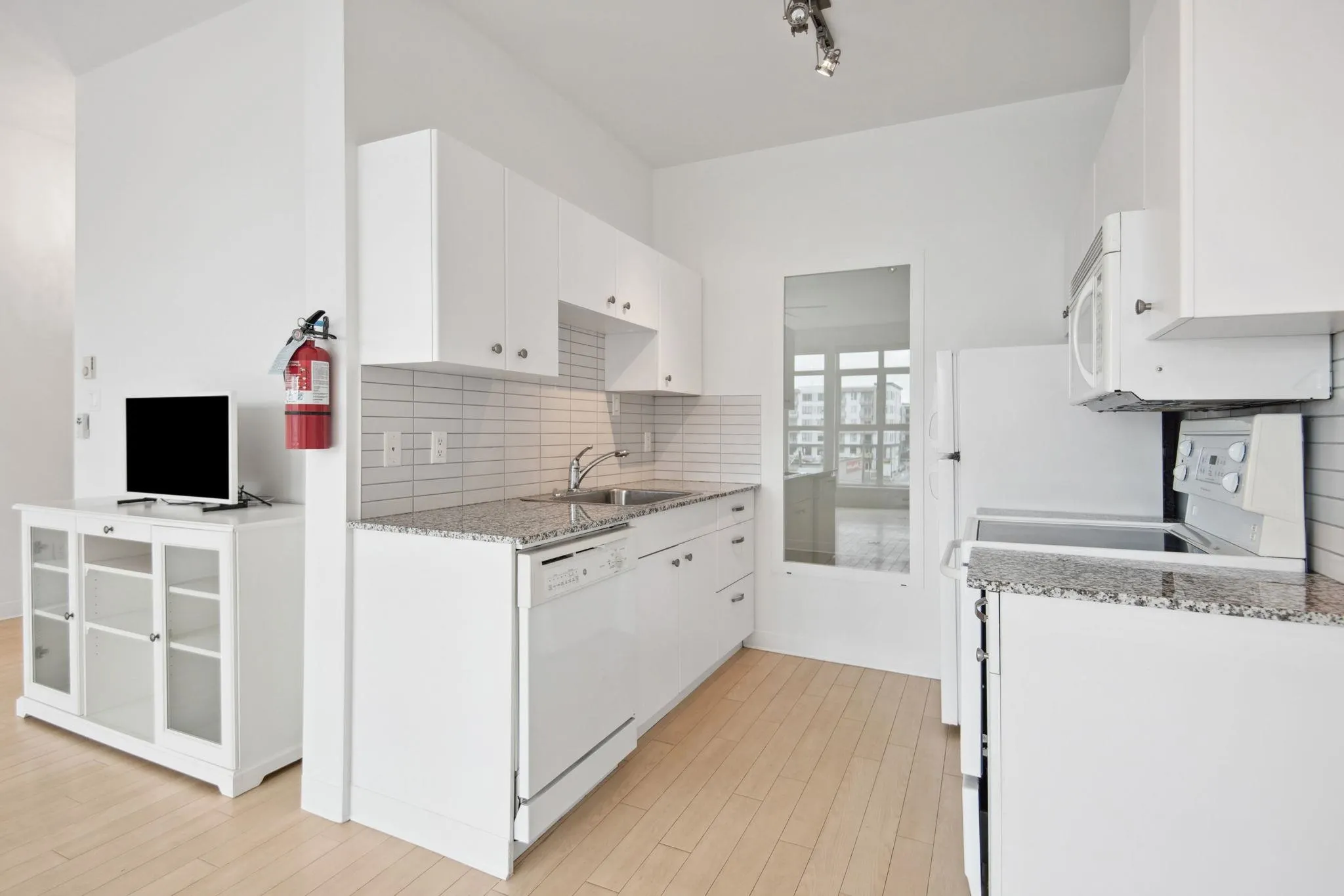 308 20238 Fraser Highway