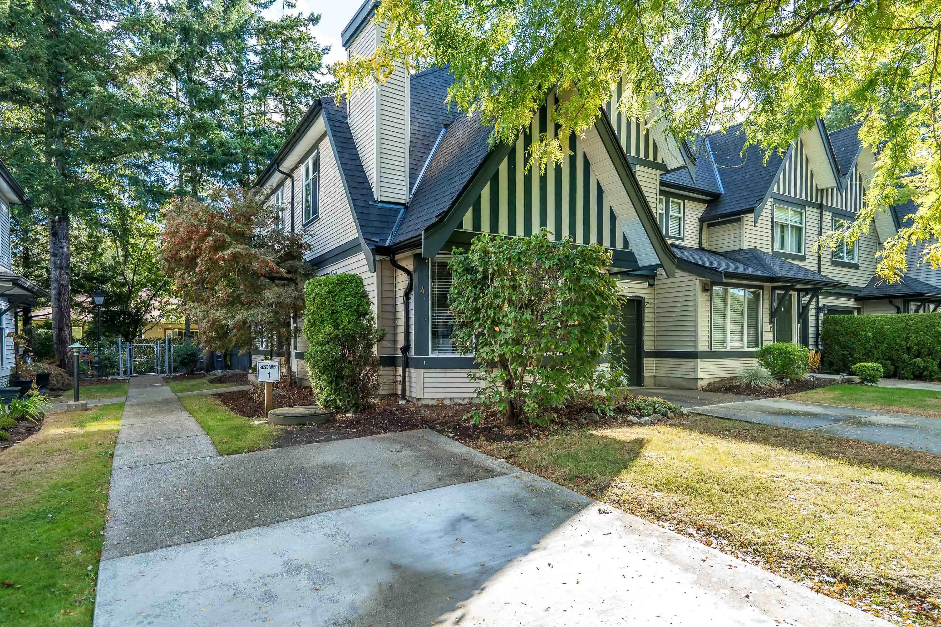4 18883 65 Avenue