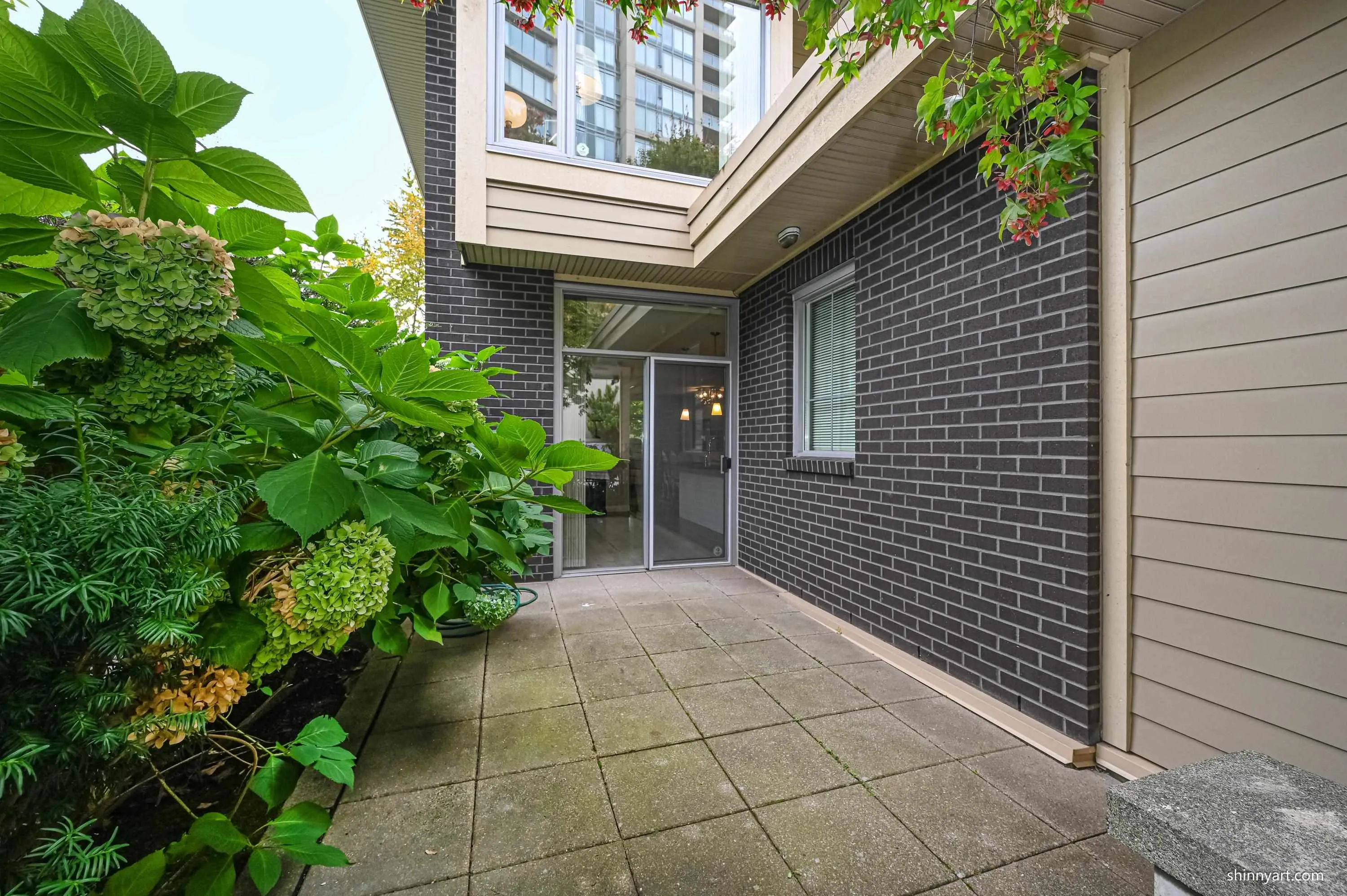 4923 Dawson Street