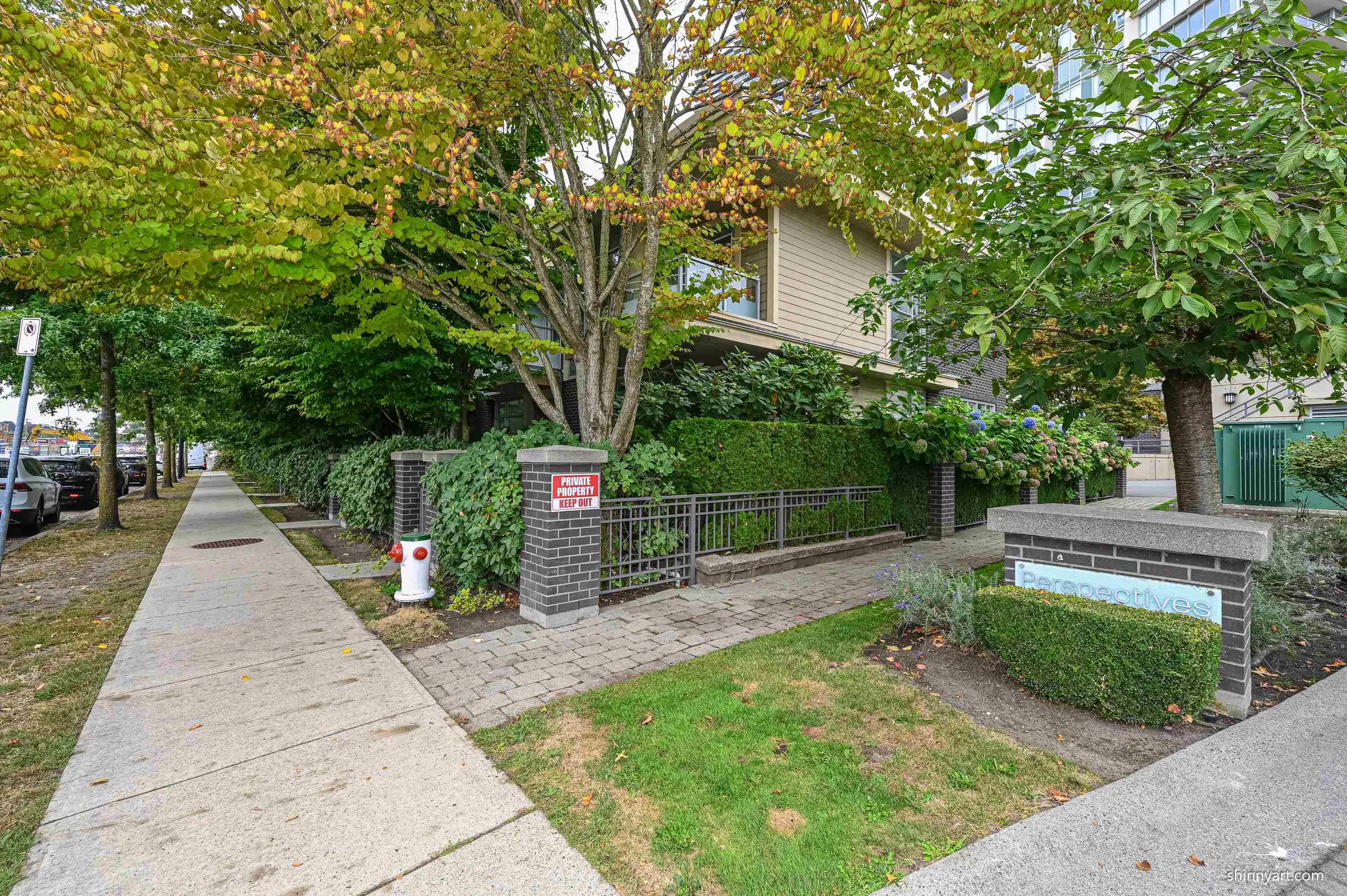 4923 Dawson Street