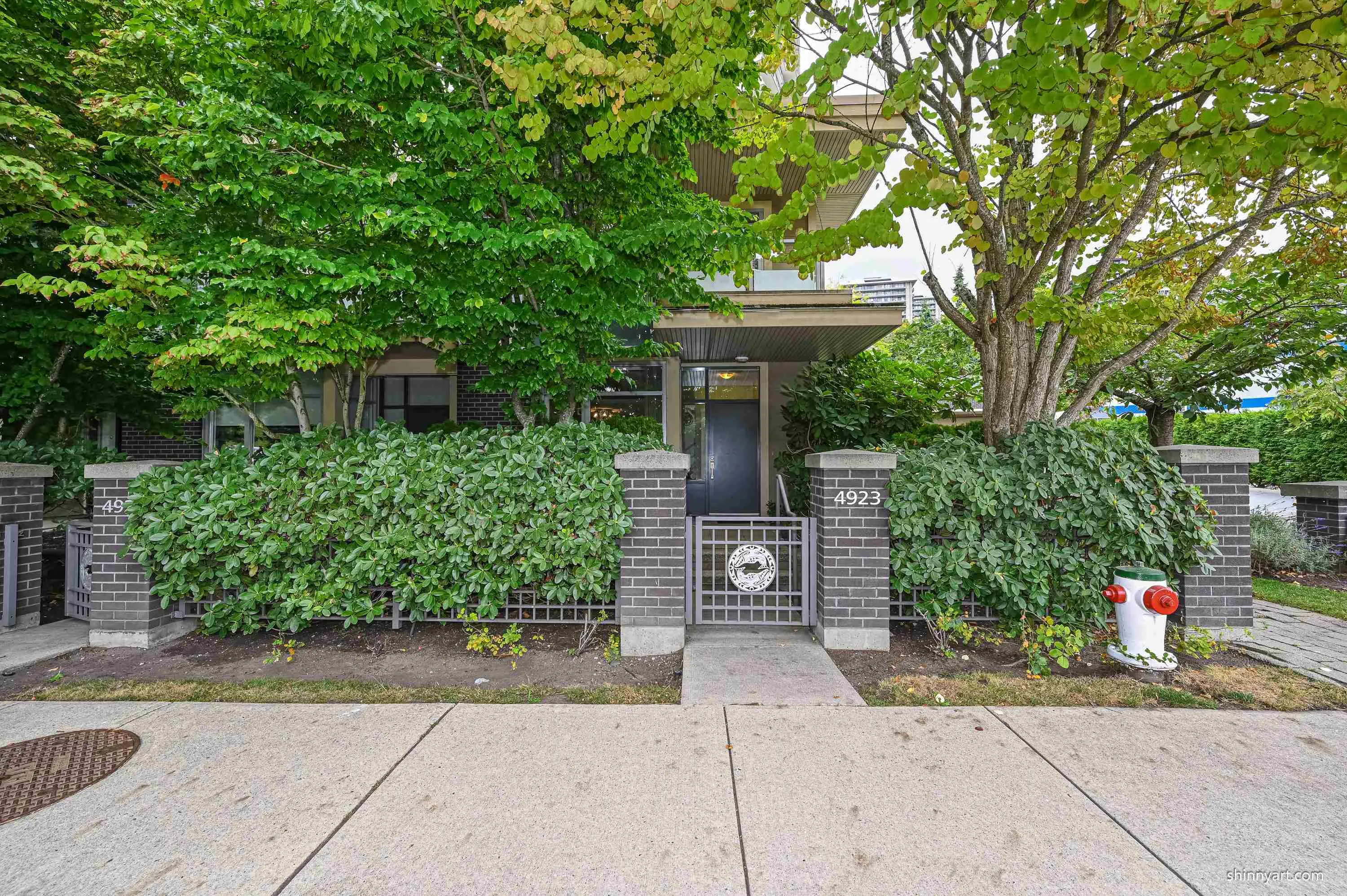 4923 Dawson Street