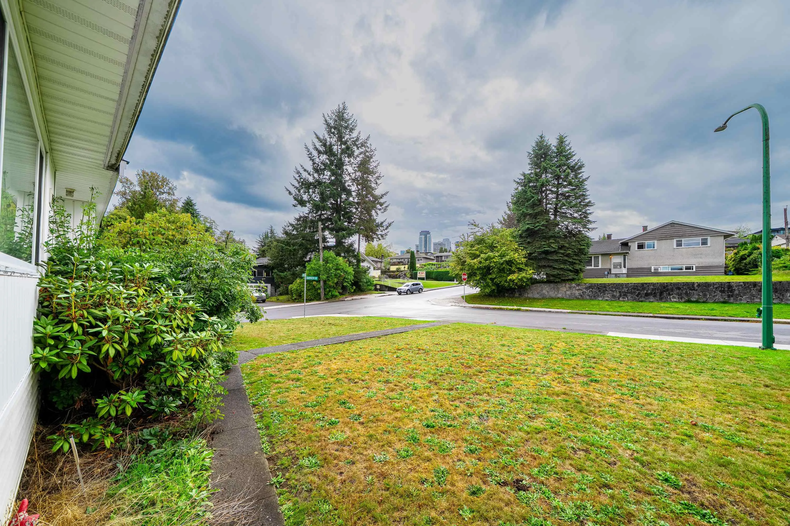 4277 Castlewood Crescent