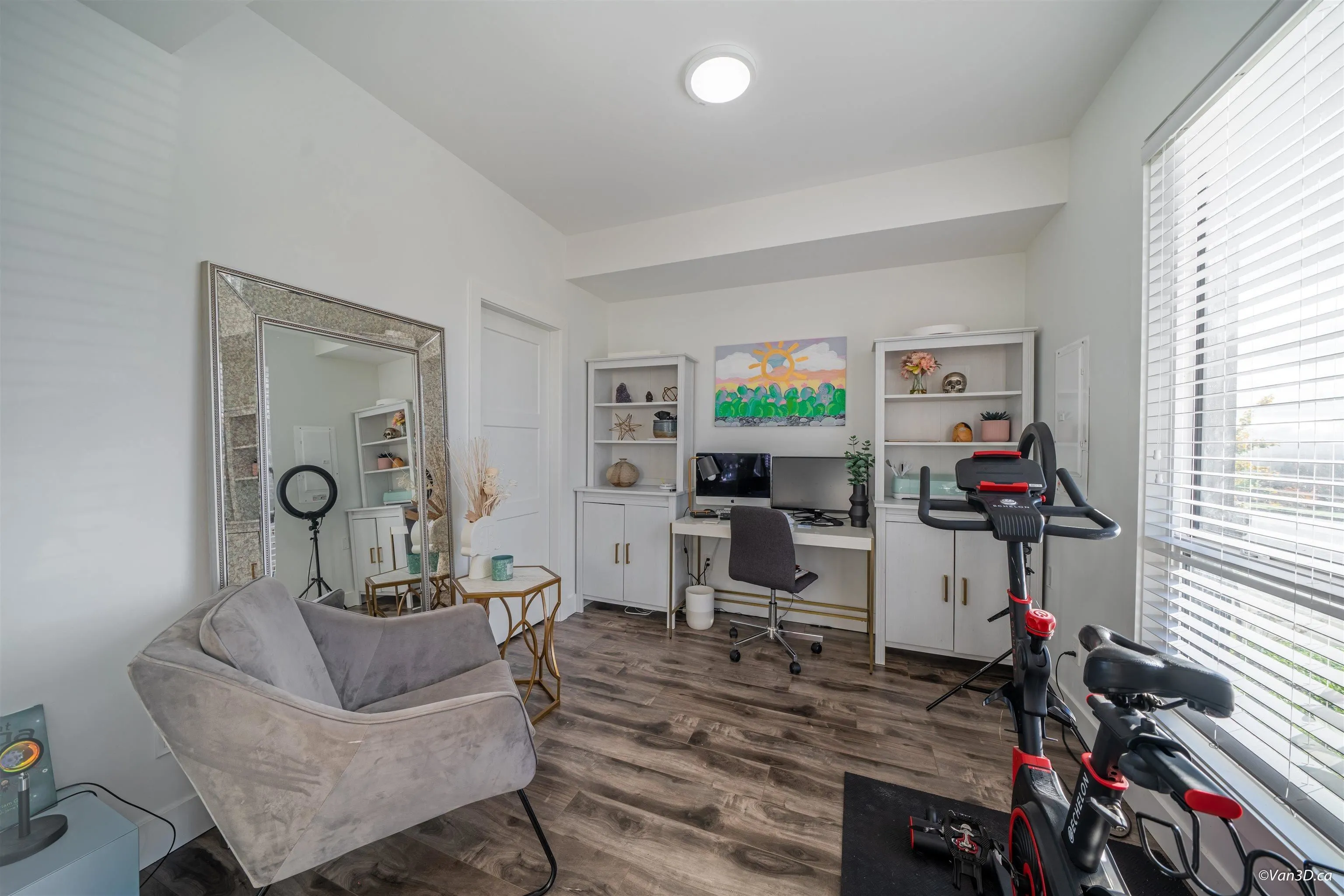 102 3423 Roxton Avenue