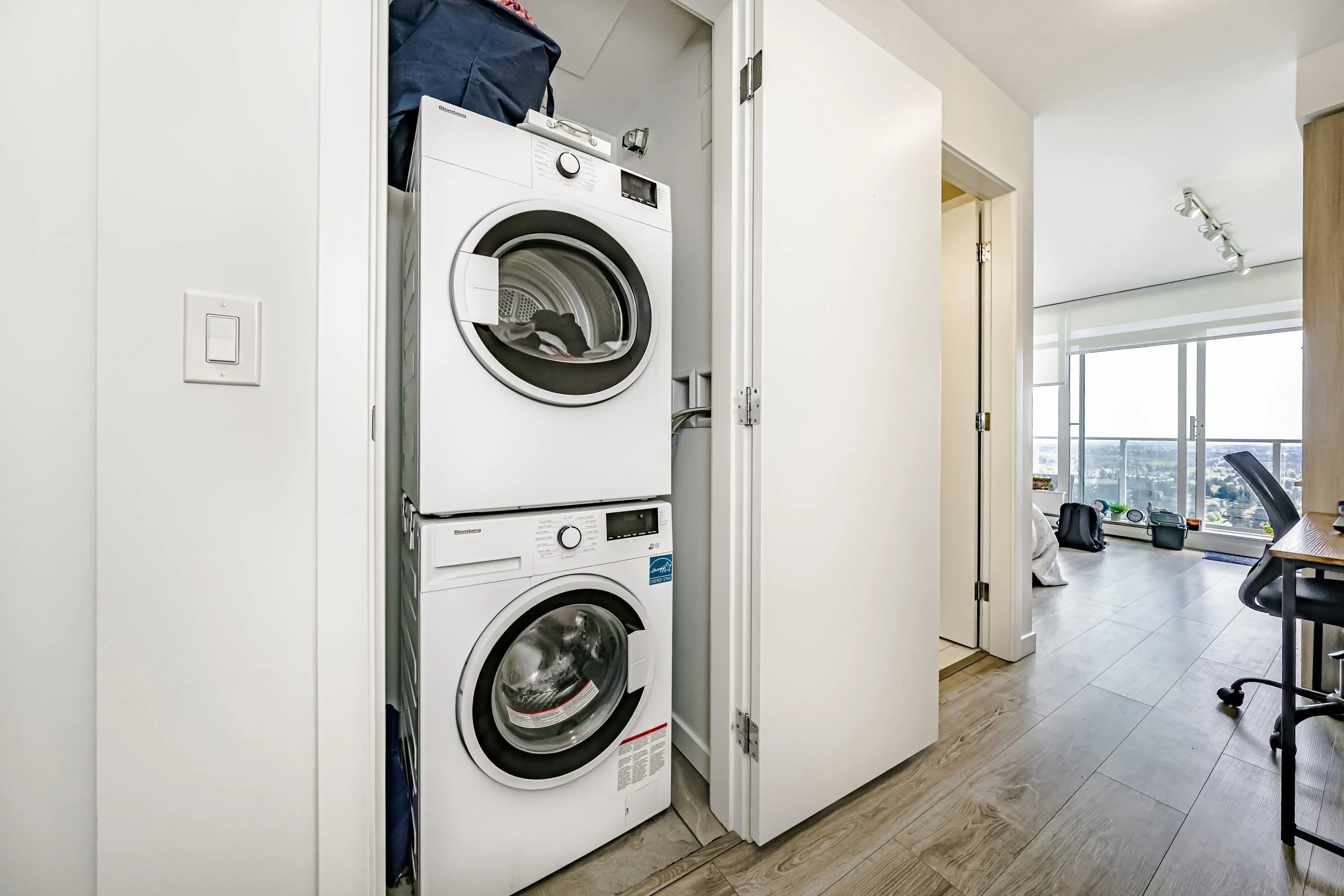 2809 13350 Central Avenue