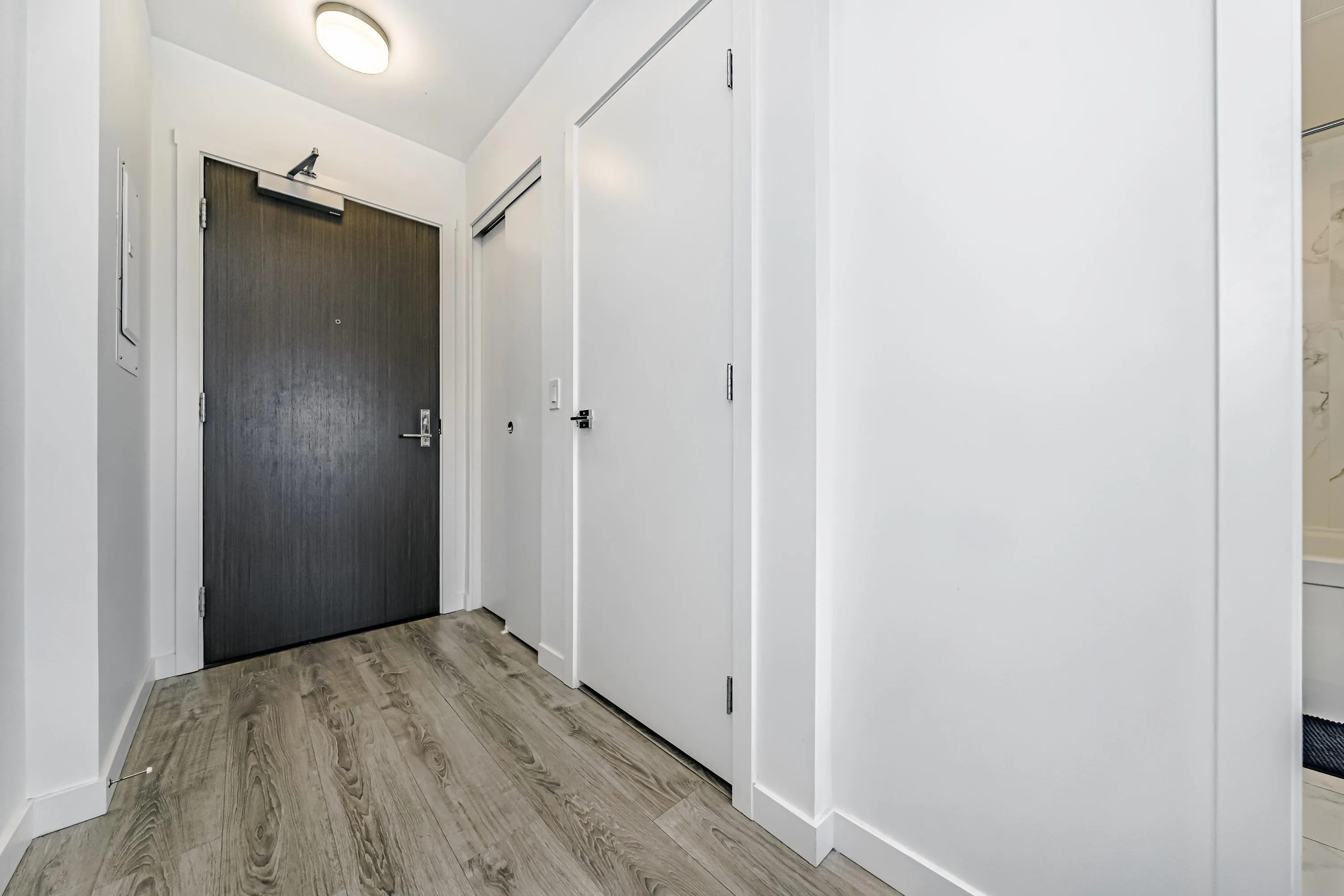 2809 13350 Central Avenue