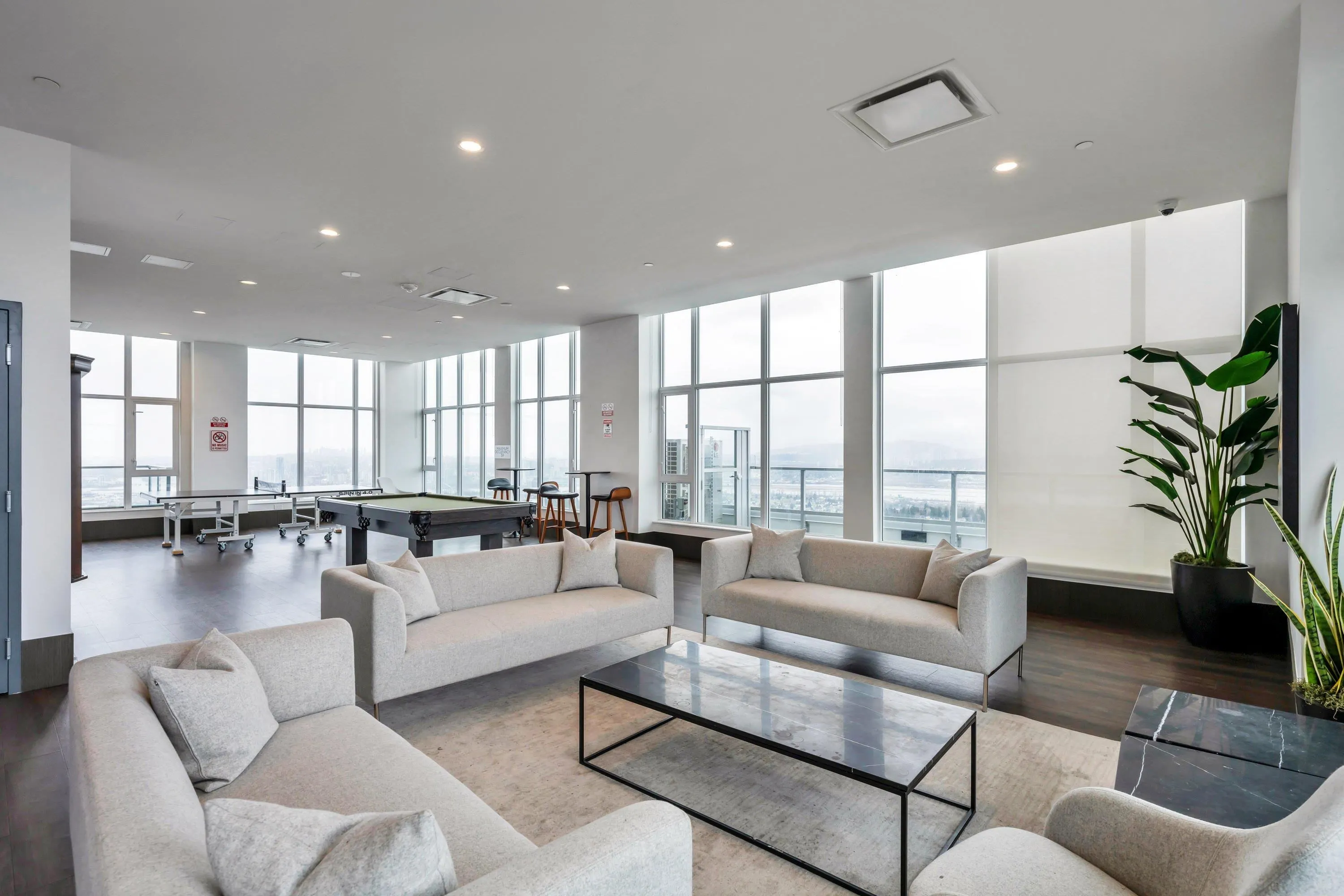 2809 13350 Central Avenue