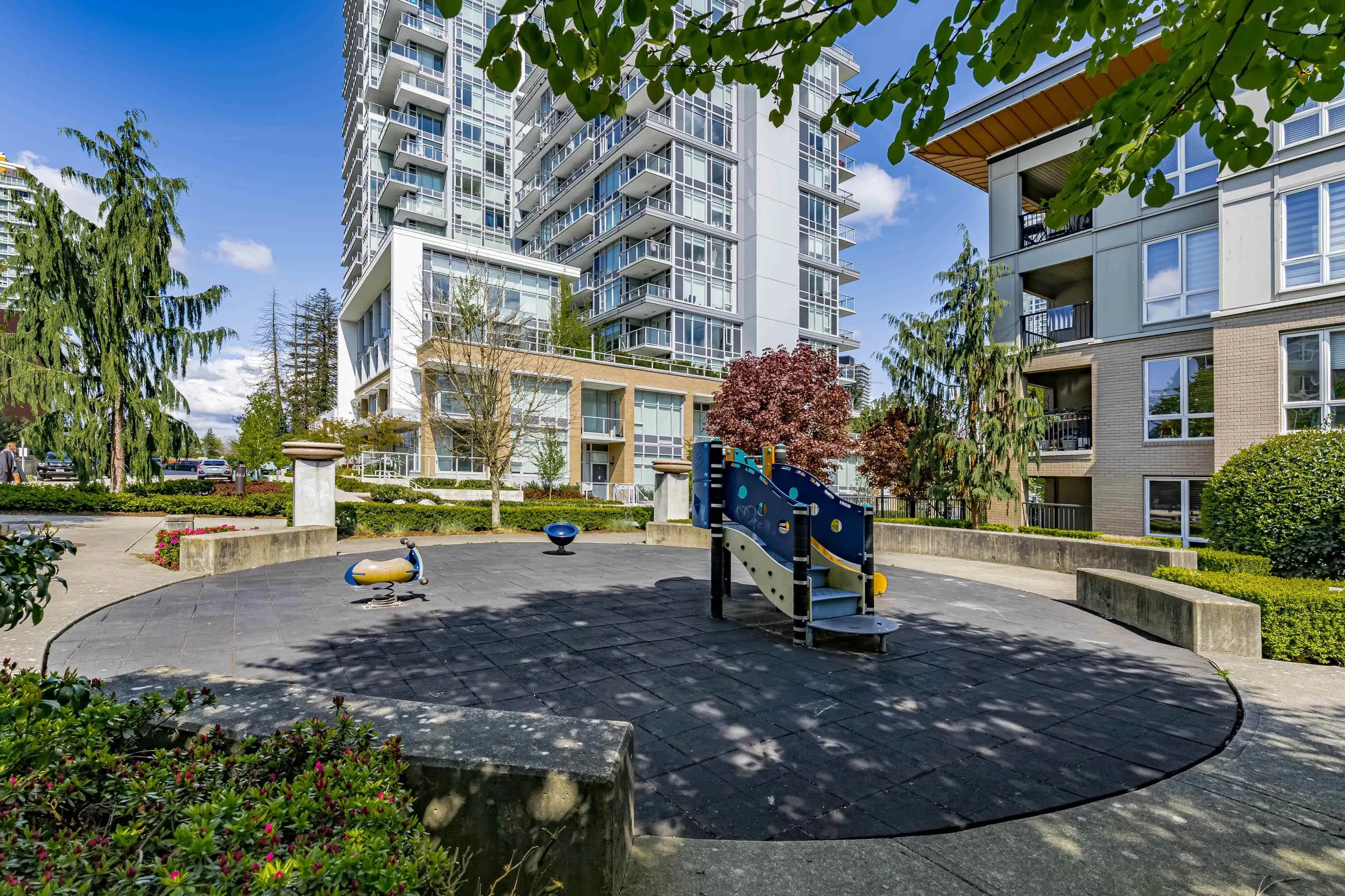 2809 13350 Central Avenue