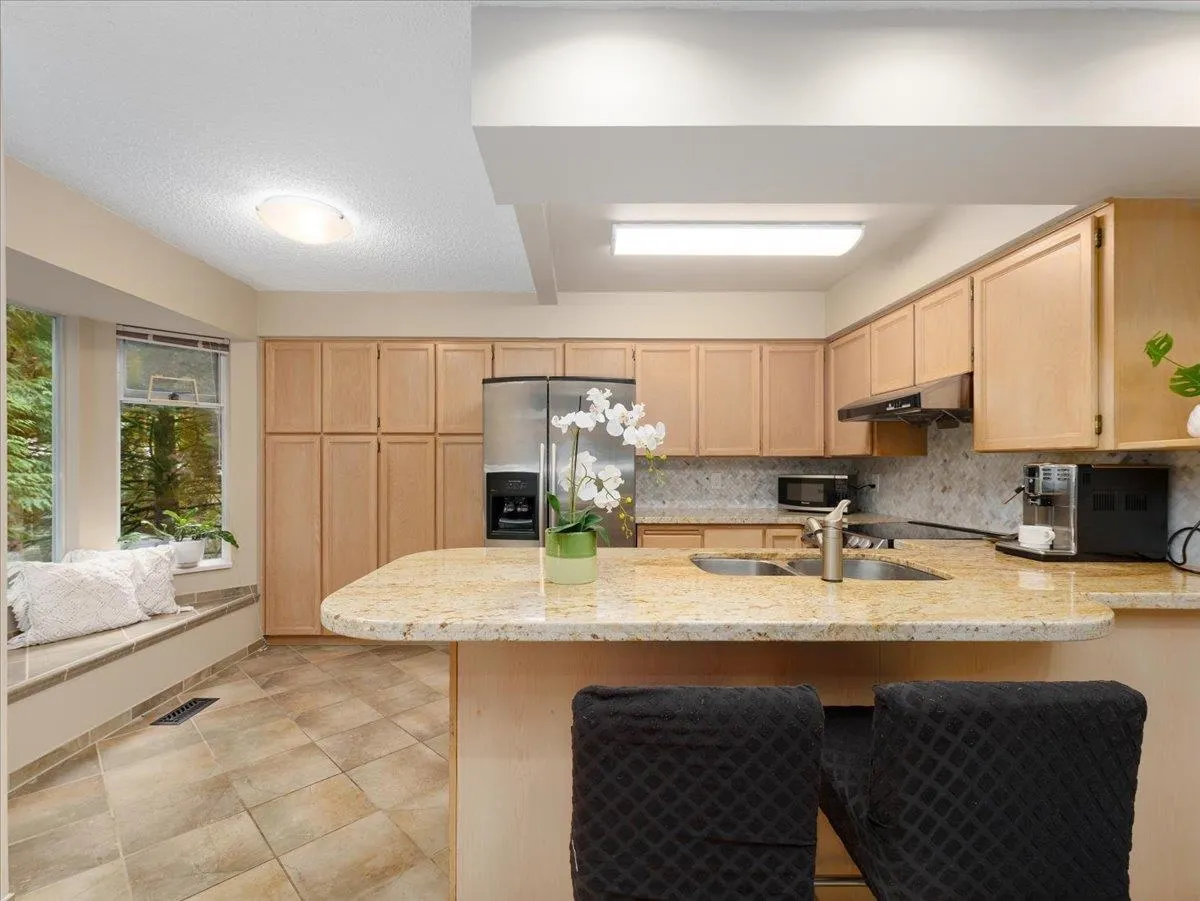 8804 Robins Court