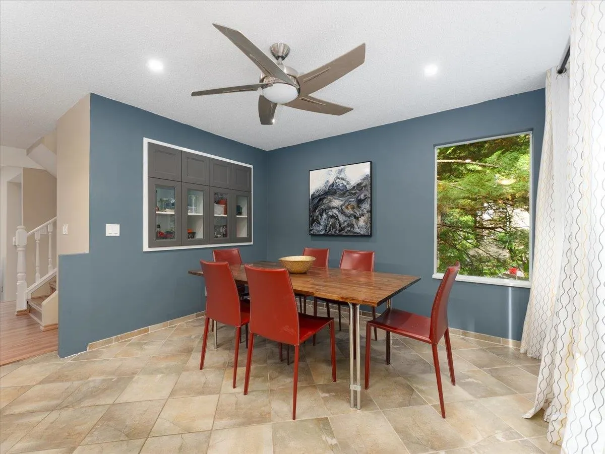 8804 Robins Court