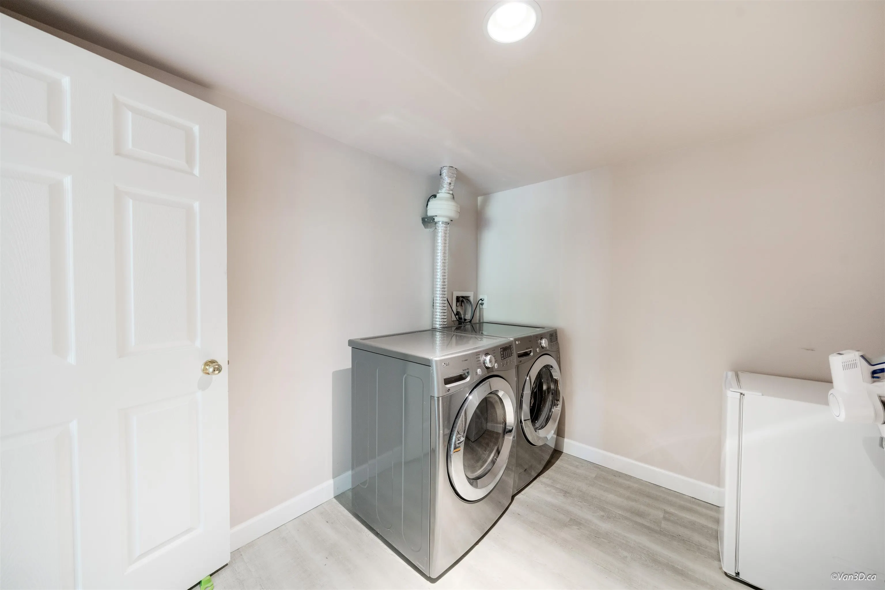 203 3070 Guildford Way