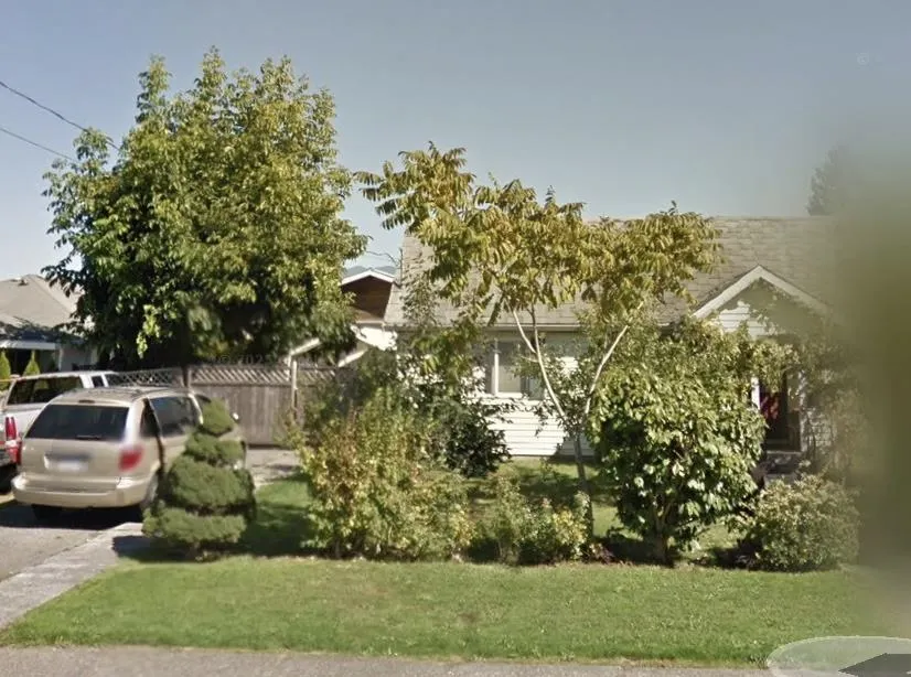 9406 Woodbine Street
