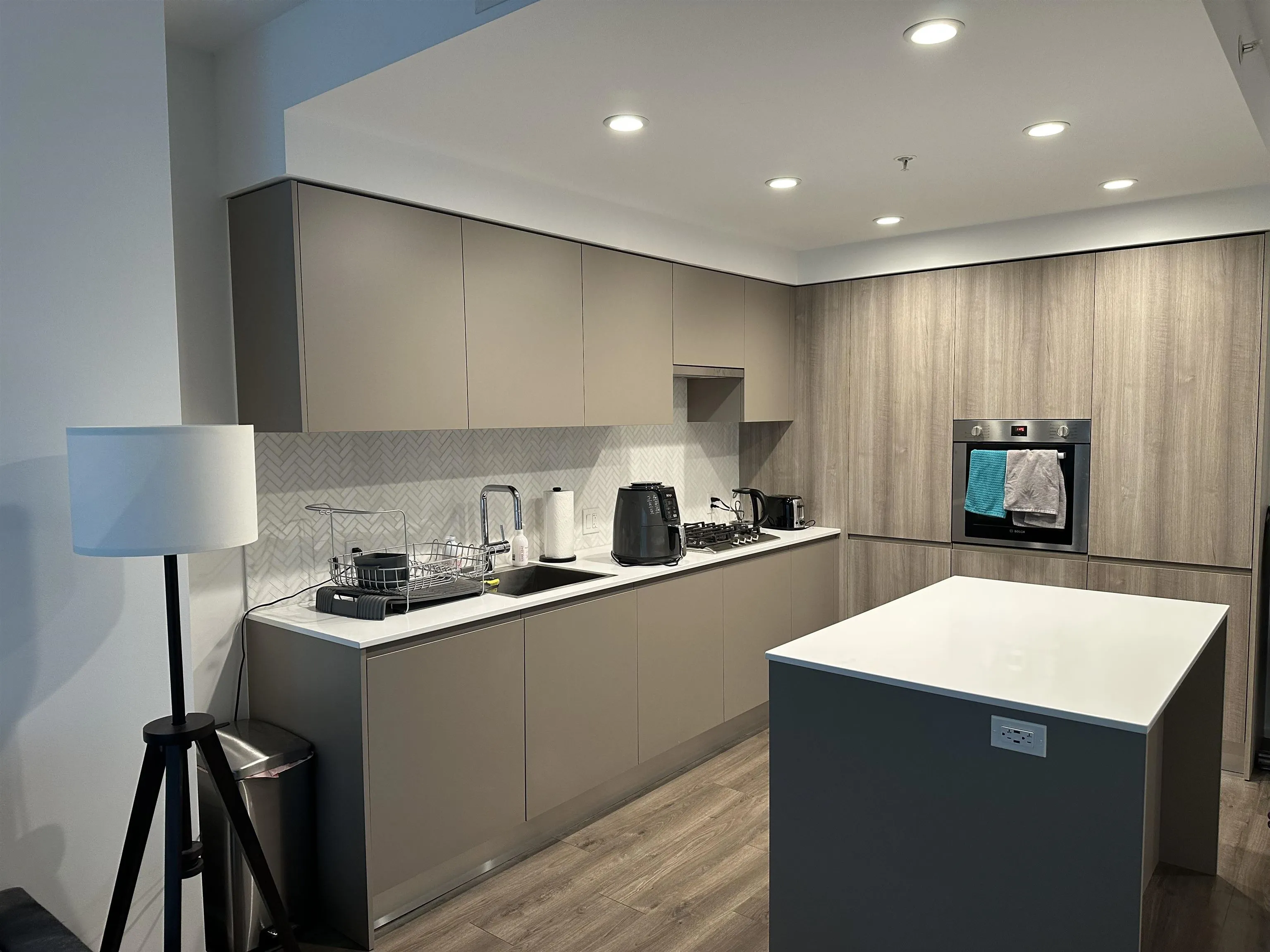 1311 3833 Evergreen Place