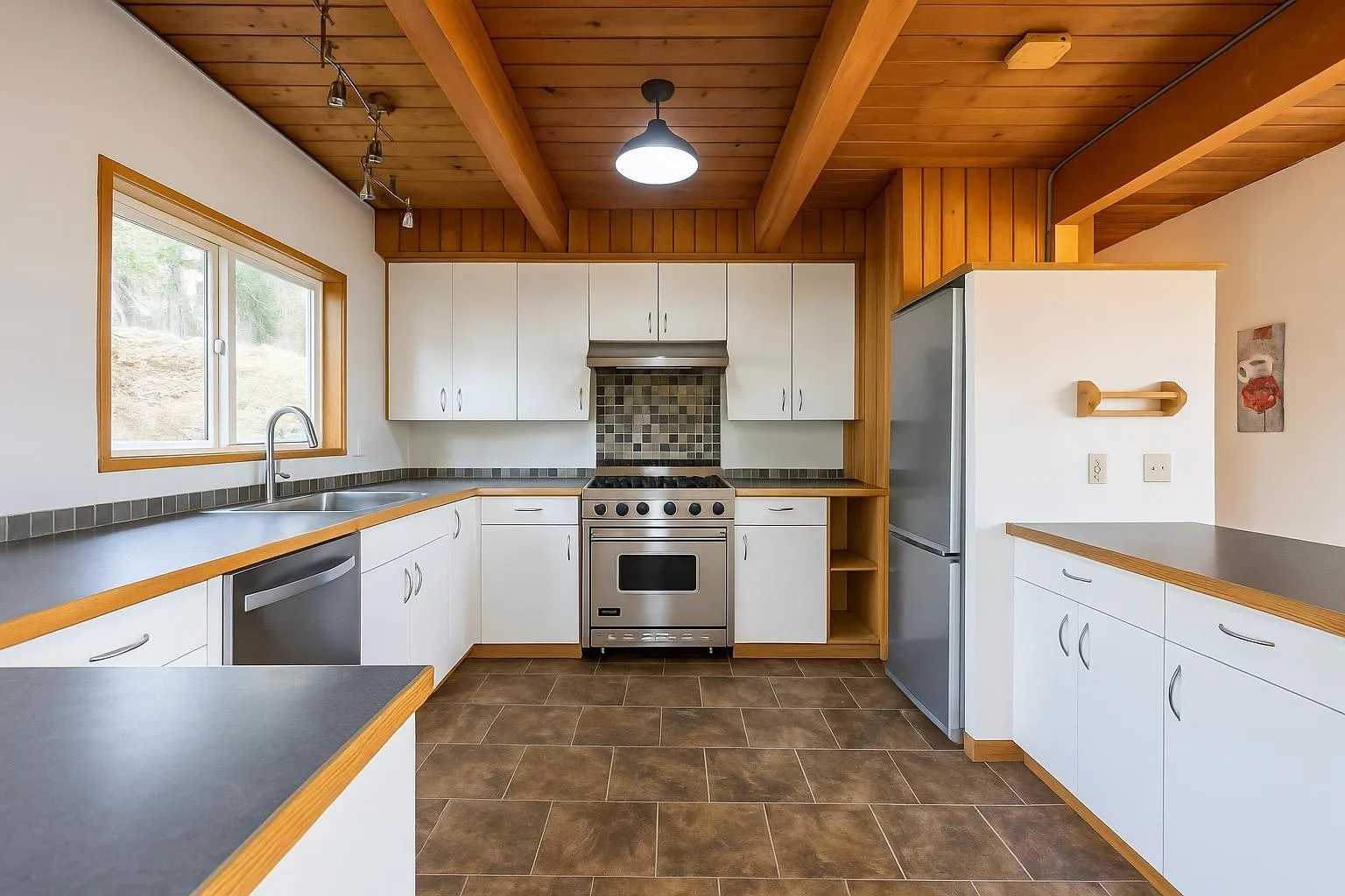 873 Baycrest Drive