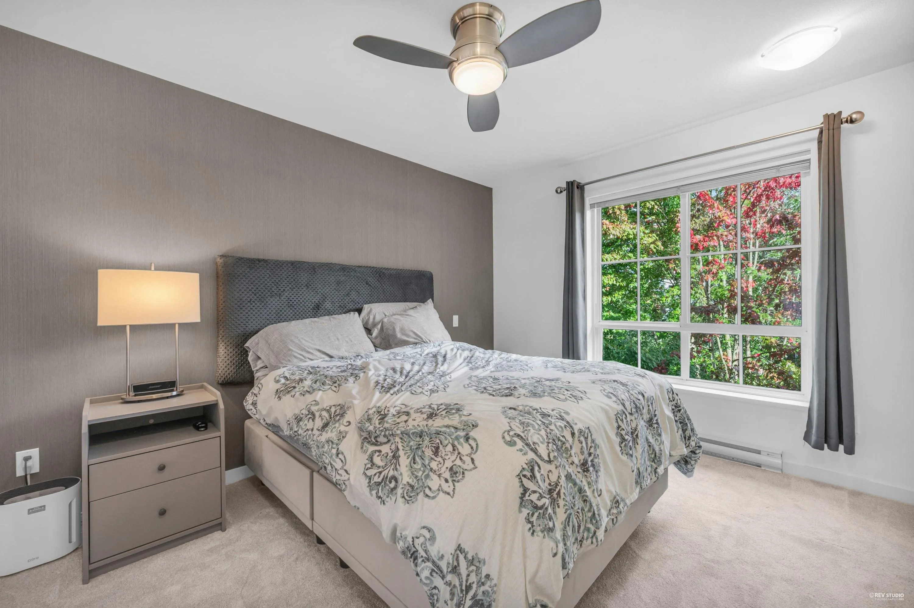 64 2423 Avon Place