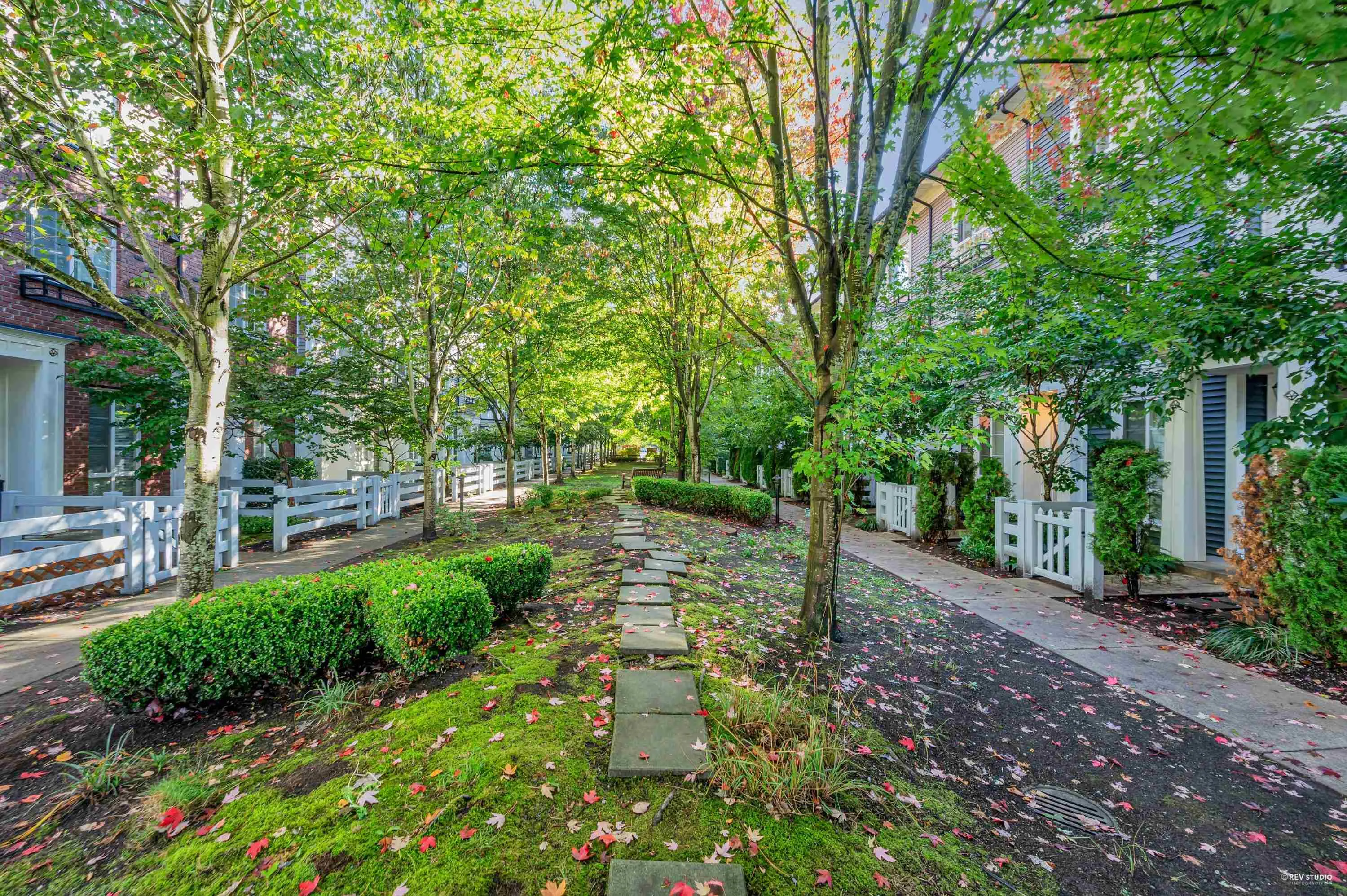 64 2423 Avon Place