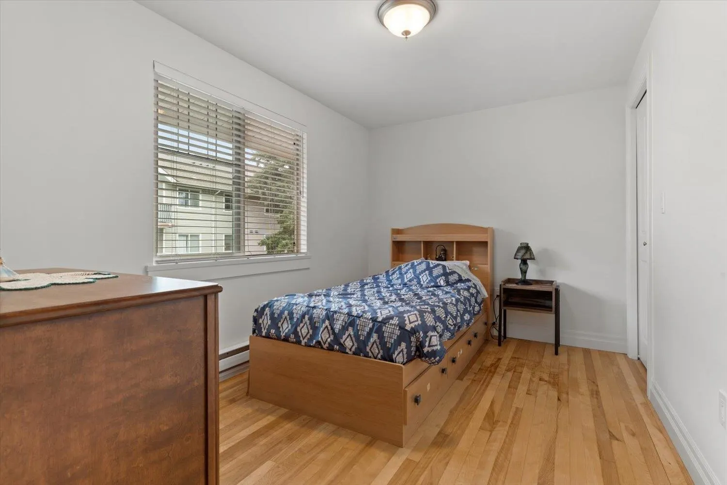 36 5960 Cowichan Street