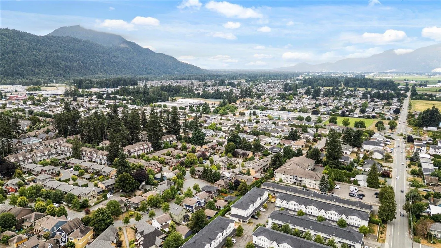 36 5960 Cowichan Street