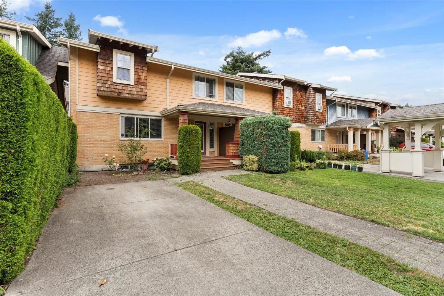 36 5960 Cowichan Street