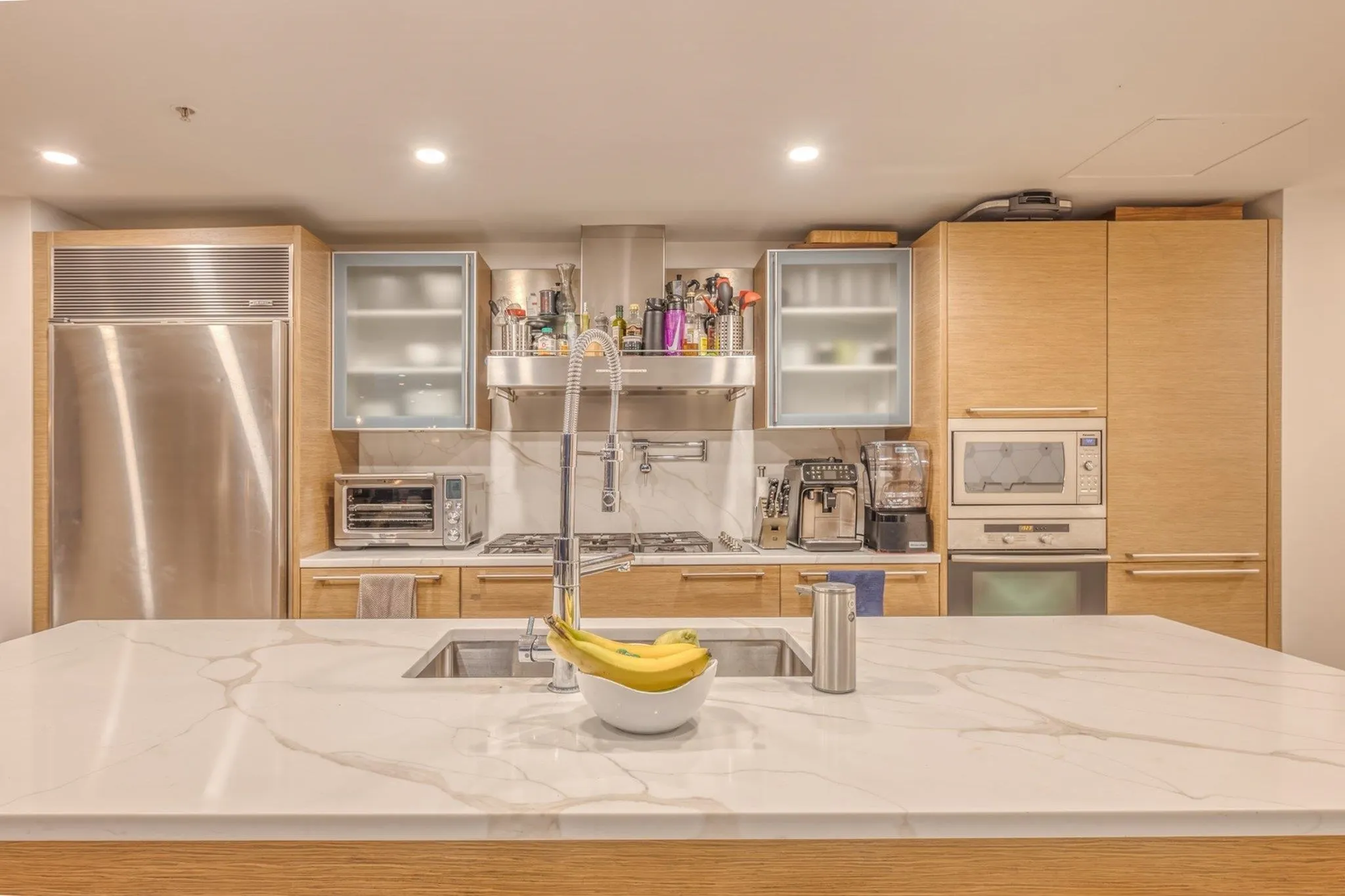 1702 1111 Alberni Street