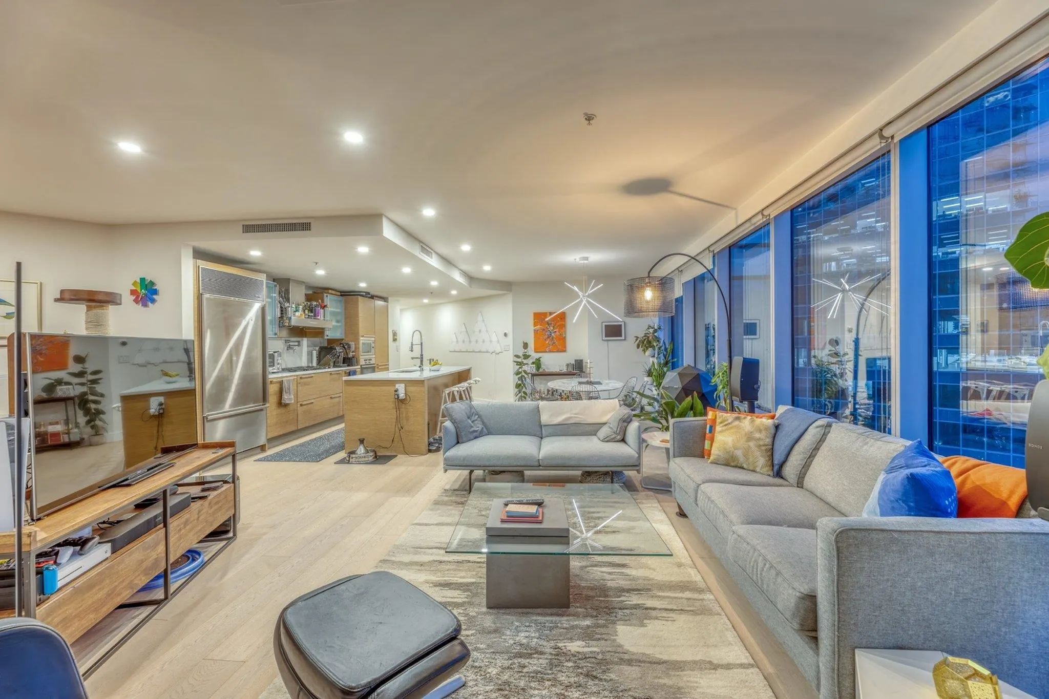 1702 1111 Alberni Street